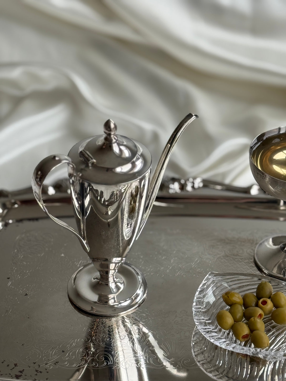 Vintage Silver-Plated Long-Spout Coffee Pot | Elegant Pedestal Design