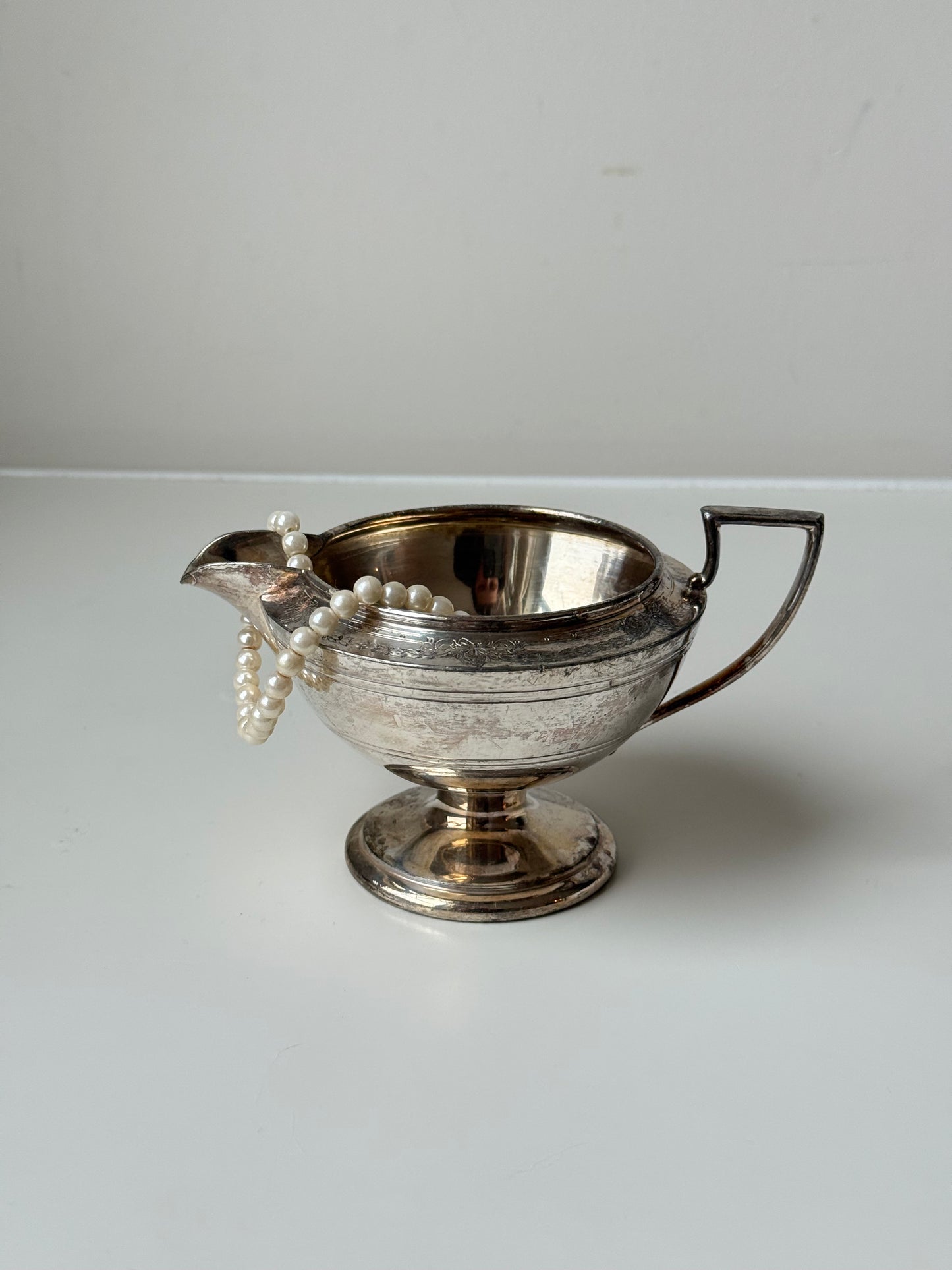 Vintage Silver-Plated Gravy Boat / Sauce Server