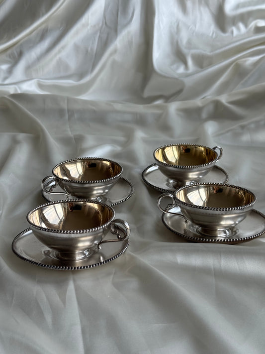 Vintage Meriden Company Silver-Plated Teacups & Saucers – Set of Four