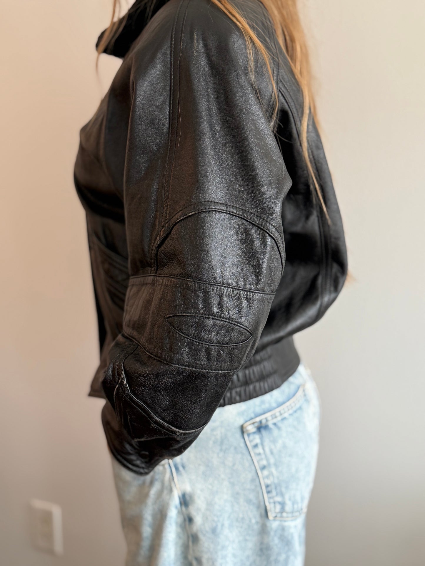 Vintage Black Leather Bomber Jacket with fur collar