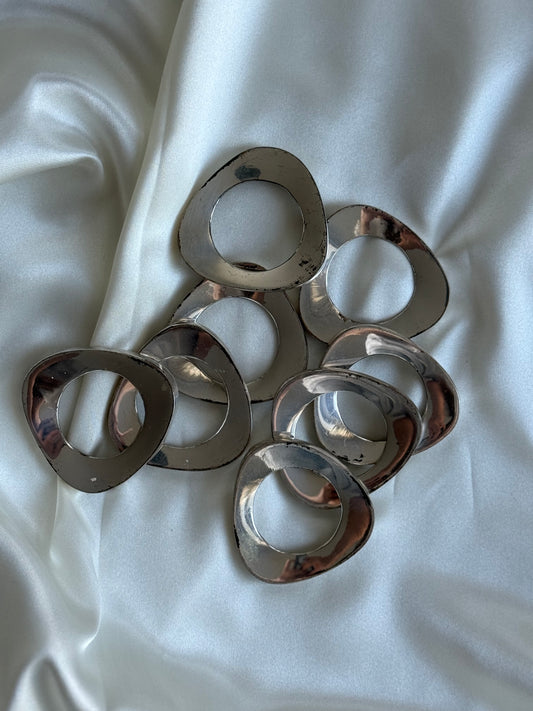 Vintage Napkin Rings – Set of 8