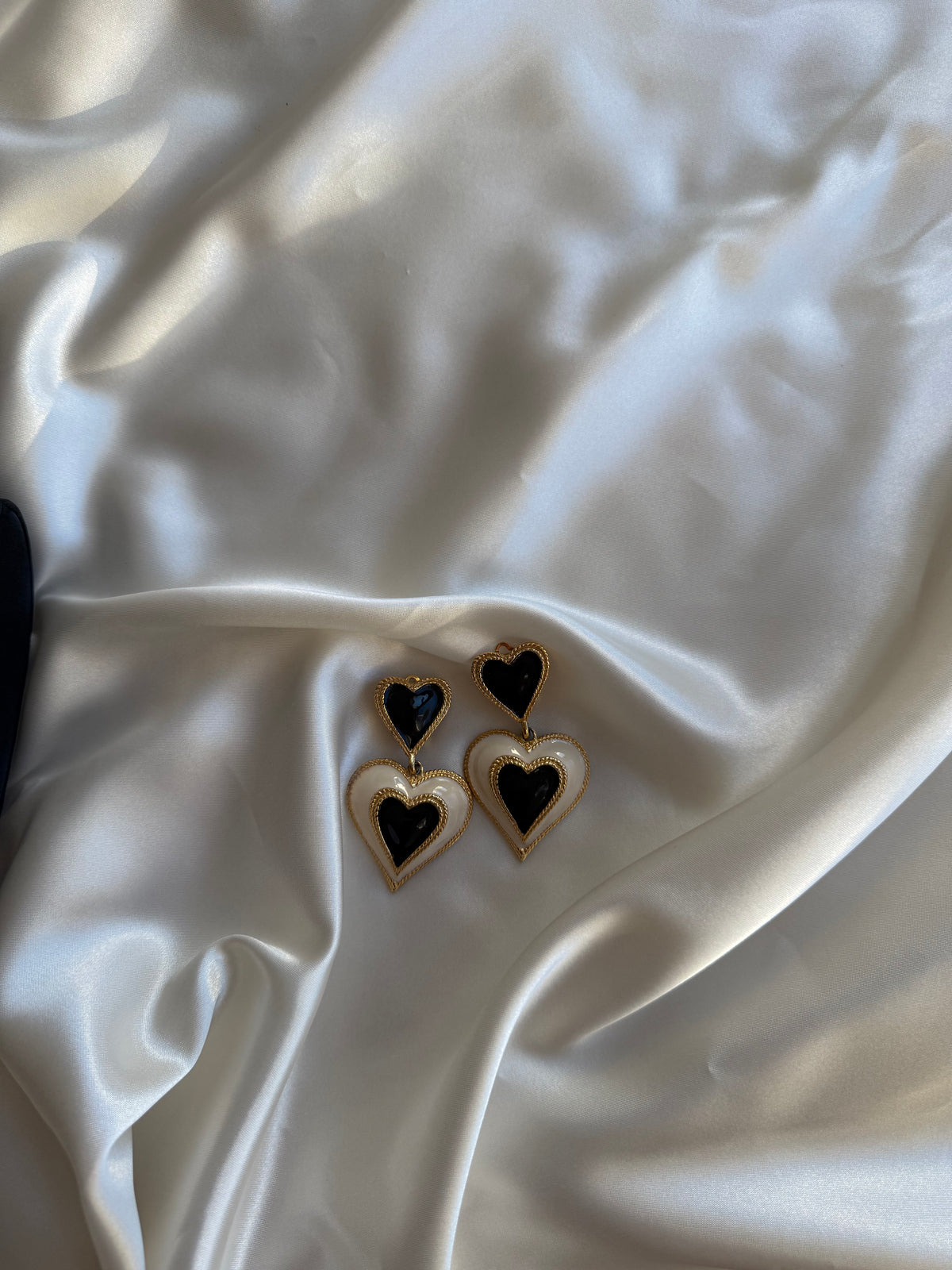 Vintage Black & Ivory Heart Clip-On Earrings