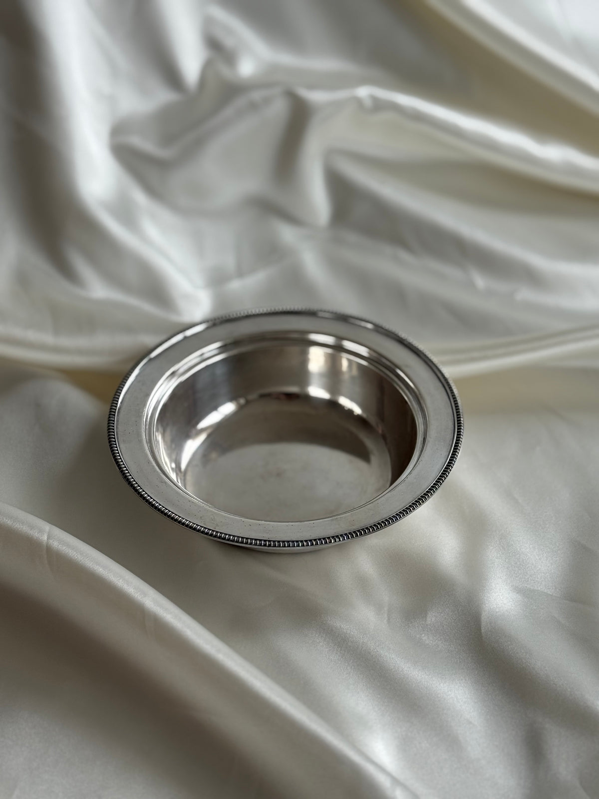 Vintage Silver-Plated Round Serving Bowl | Beaded Rim