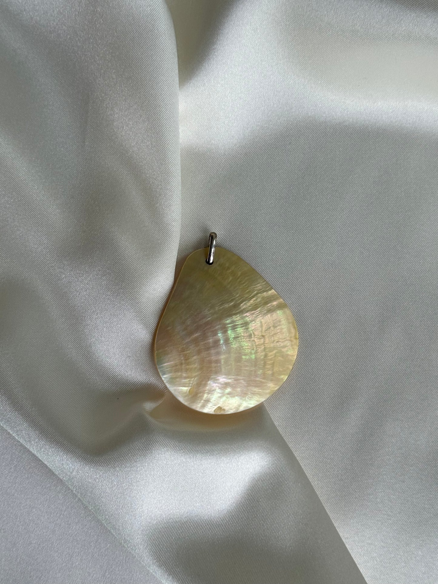 Vintage Mother of Pearl Pendant
