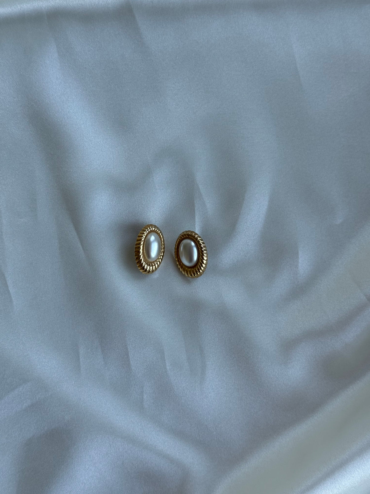 Vintage Pearl-Style Gold-Tone Stud Earrings