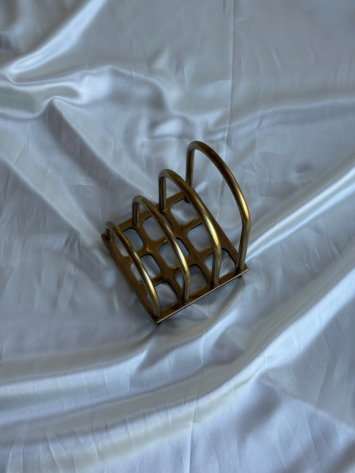 Vintage Brass Graduated Letter & Mail Holder – Mid-Century Style Desk Organizer