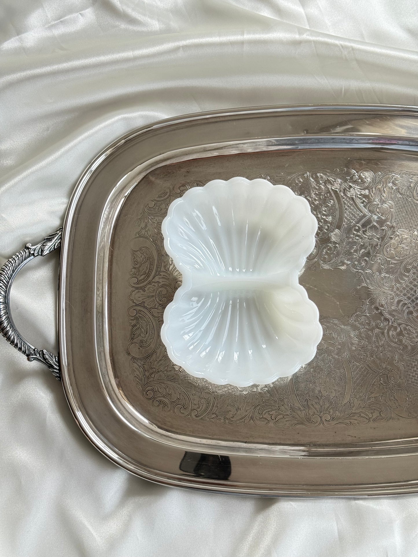 Vintage Avon Milk Glass Double Shell Dish