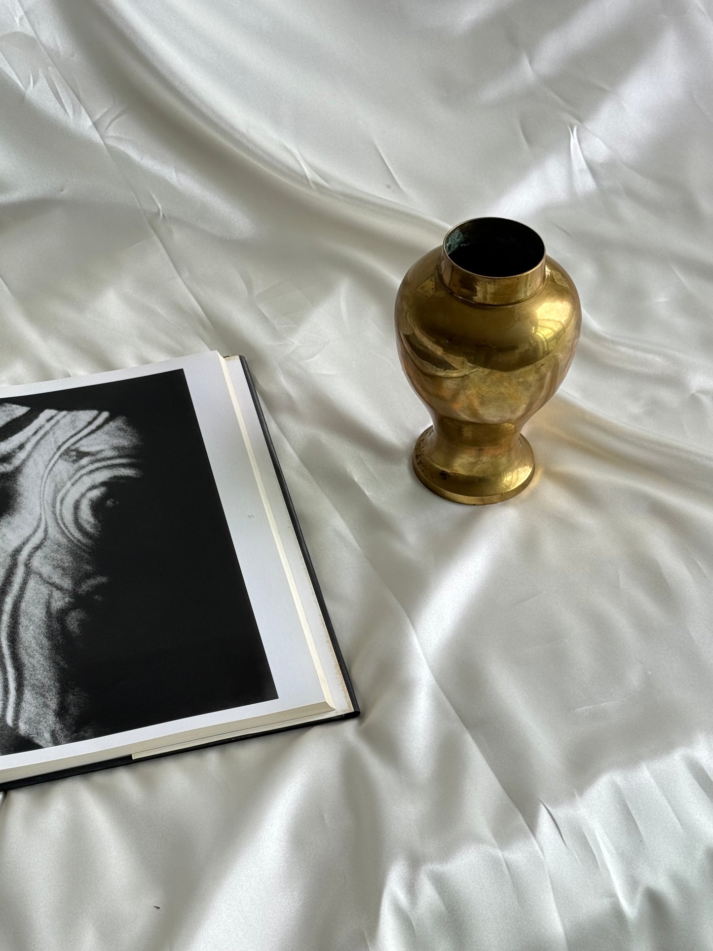 Vintage Solid Brass Urn Vase – Classical Baluster Silhouette