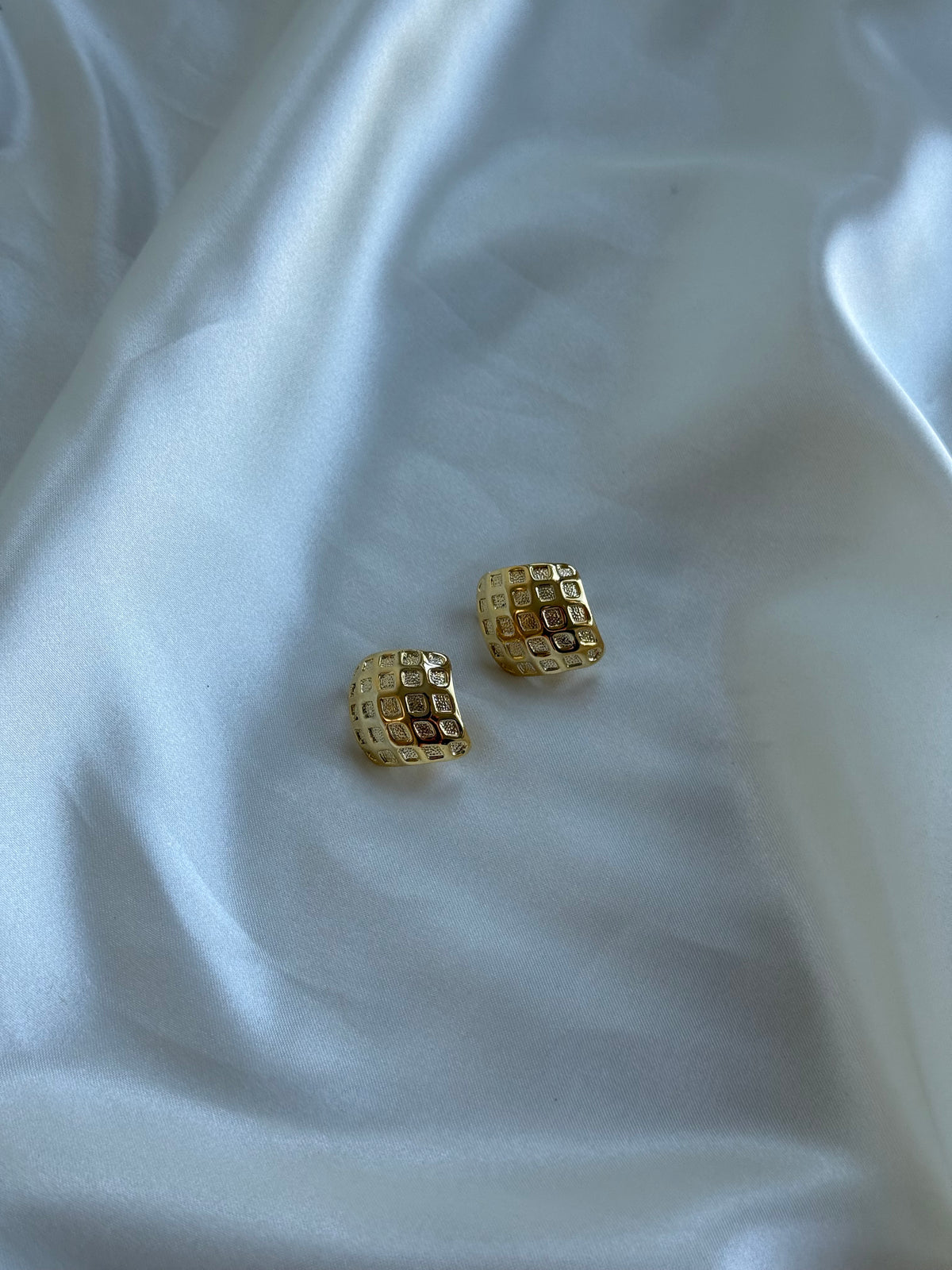 Vintage Gold-Tone Geometric Clip-On Earrings