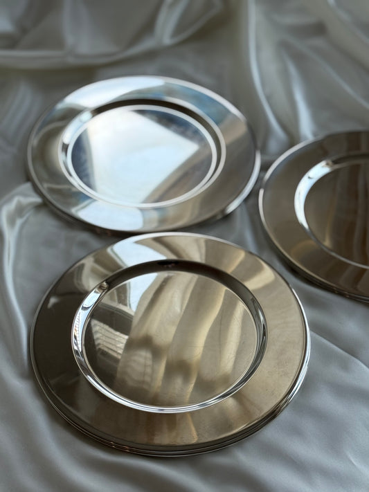 Vintage Silver-Plated Underplates — Set of 6