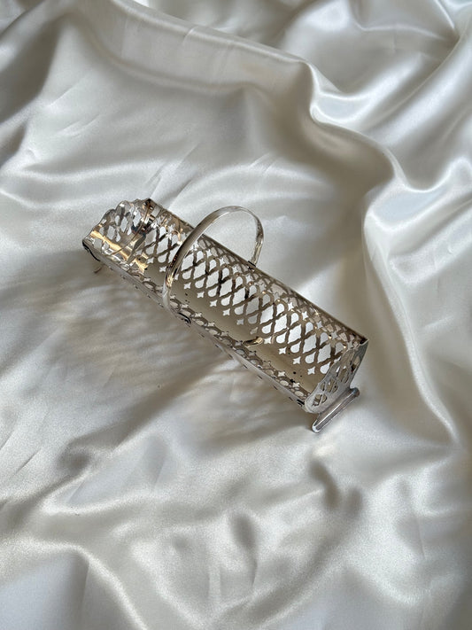 Vintage Silver-Plated Biscuit Holder – Yeoman Silver Plate, England