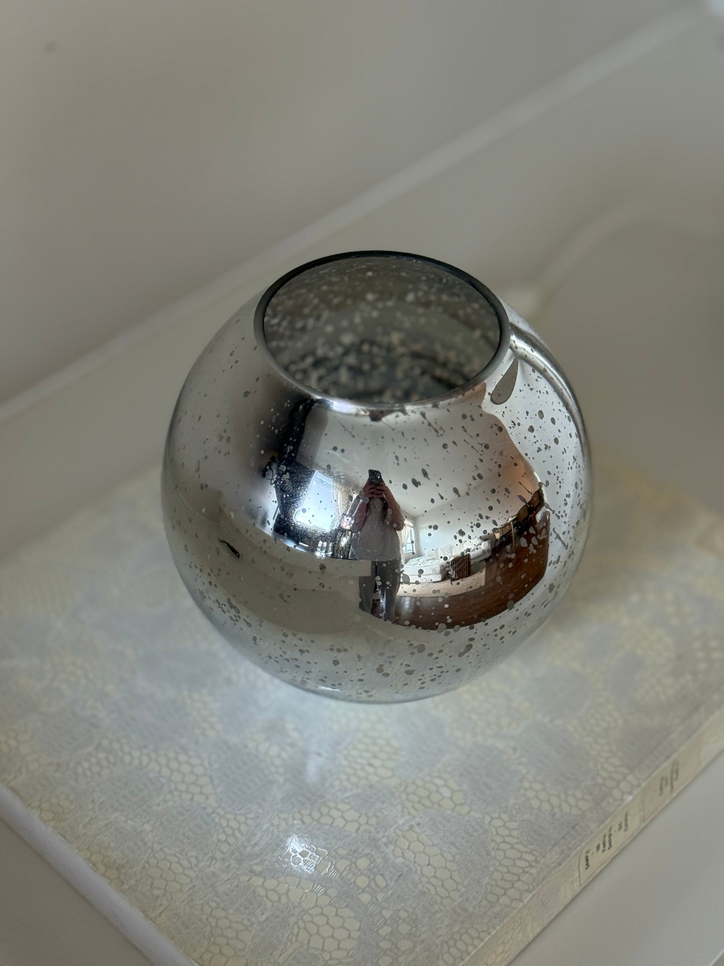 IKEA Knubbig 7” Metallic Silver Glass Globe Table Lamp