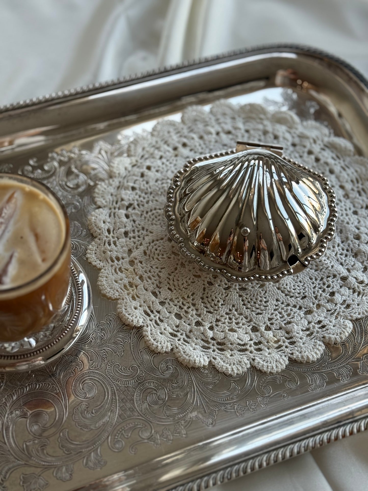 Vintage Shell-Shaped Sugar Dish