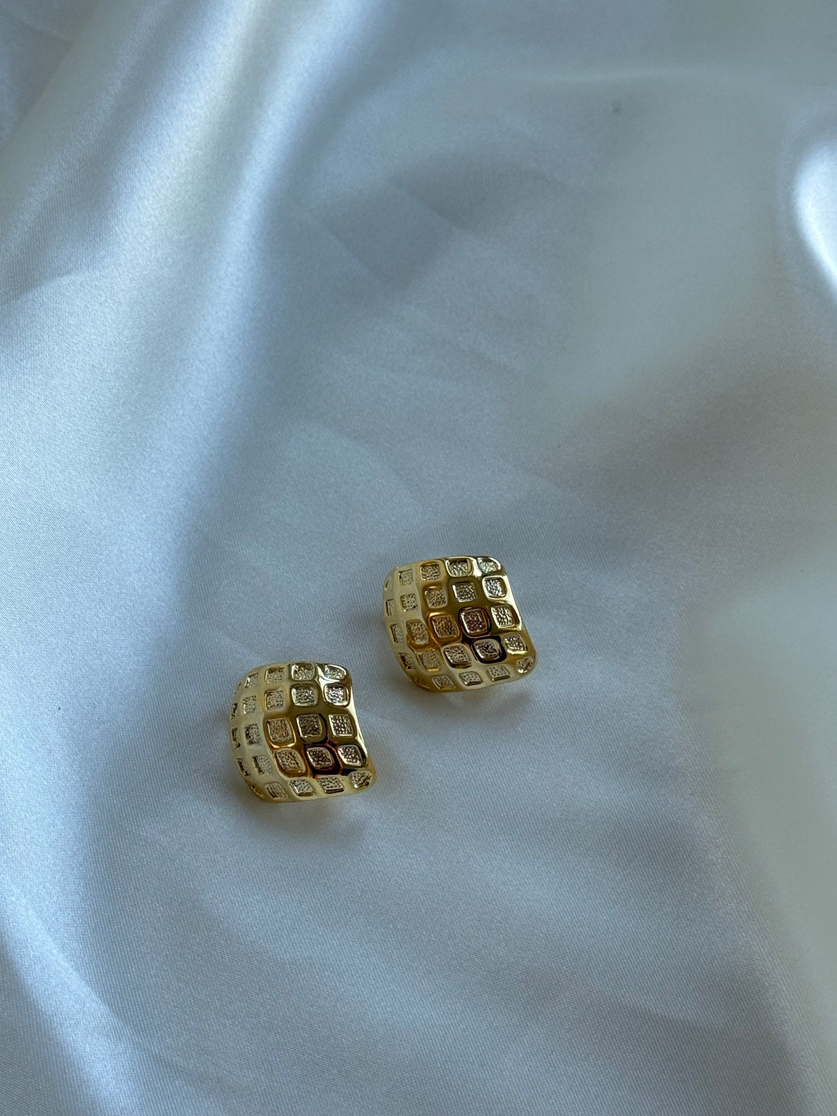 Vintage Gold-Tone Geometric Clip-On Earrings