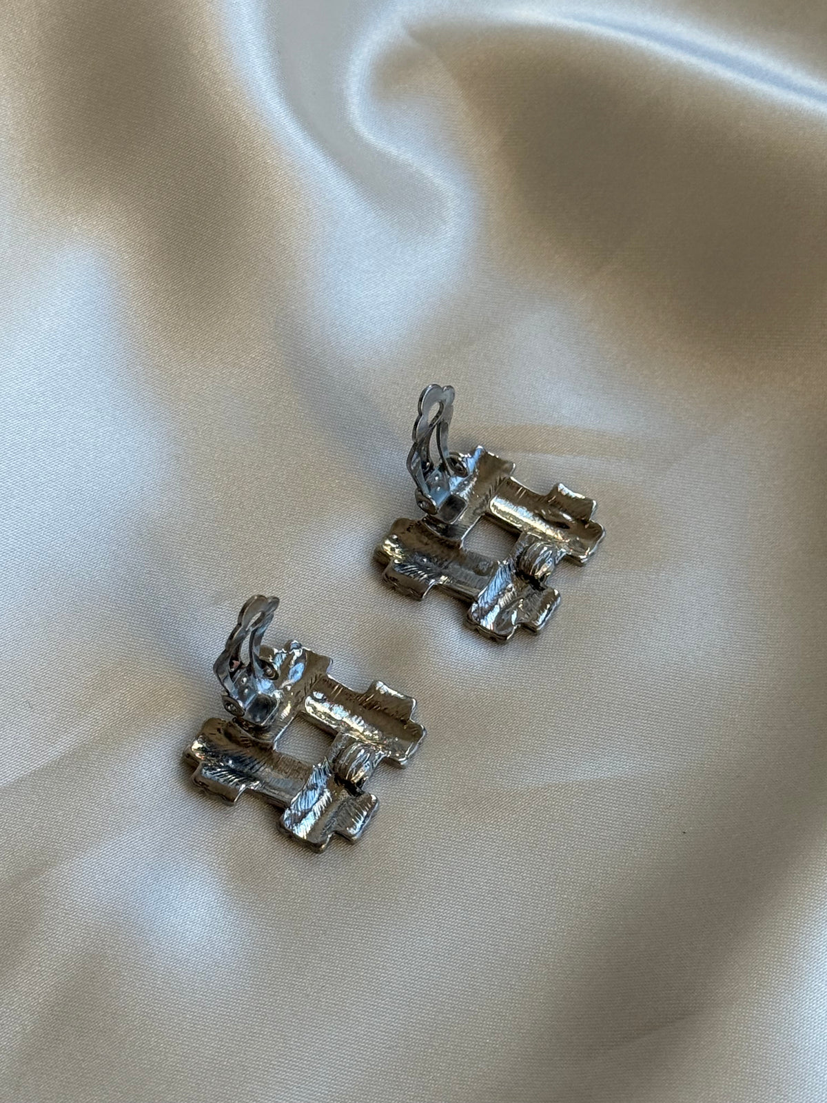 Vintage Silver-Tone Geometric Basket-Weave Clip-On Earrings