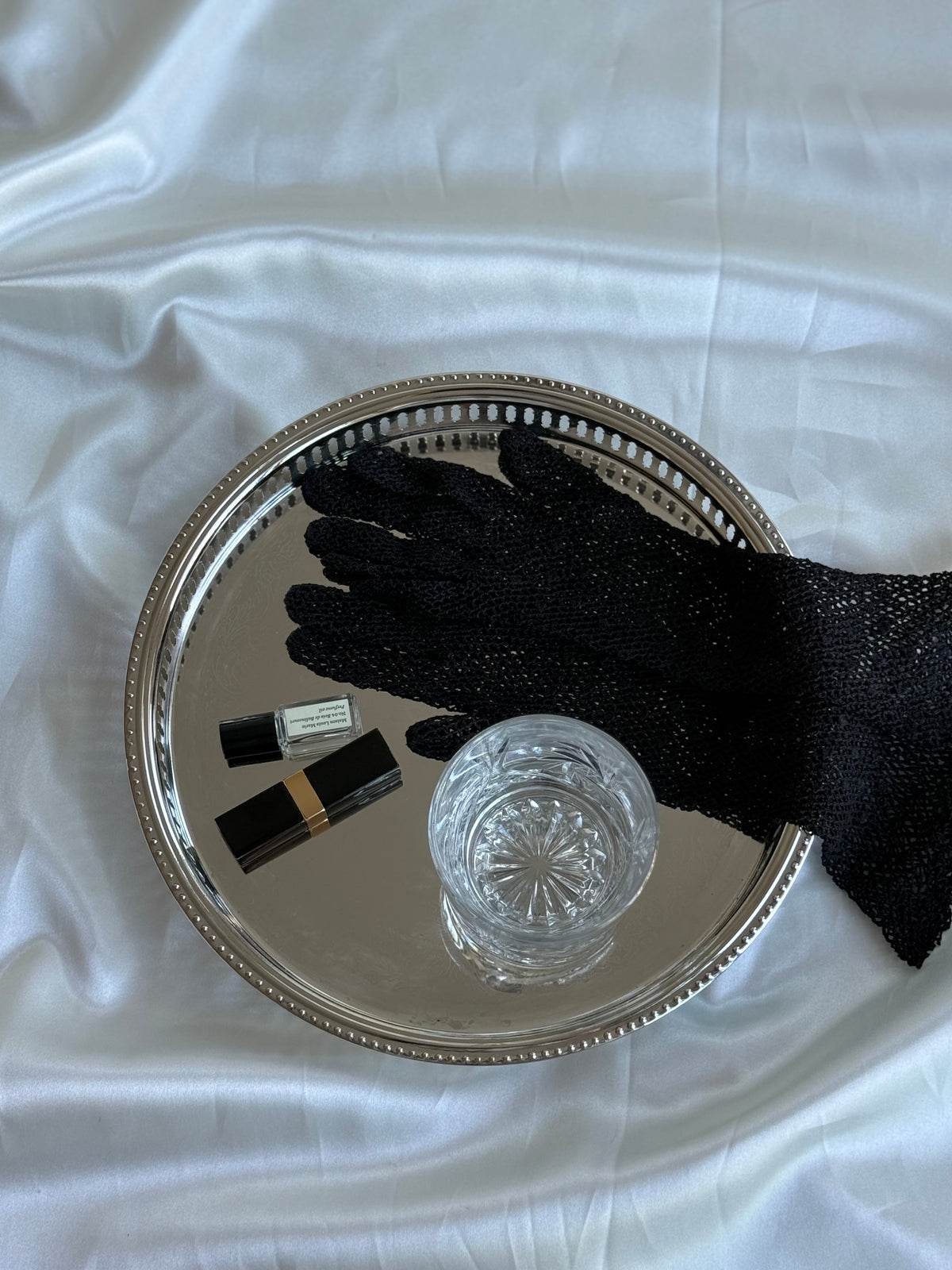 Vintage Silver Plated Round Gallery Tray – 12” Pierced Rim Vanity & Serving Tray