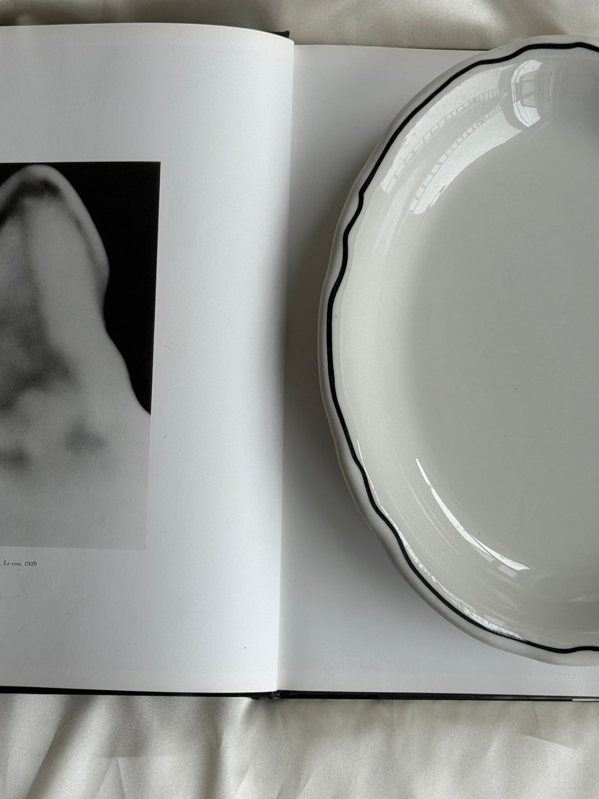 Vintage Scalloped Oval Serving Plates