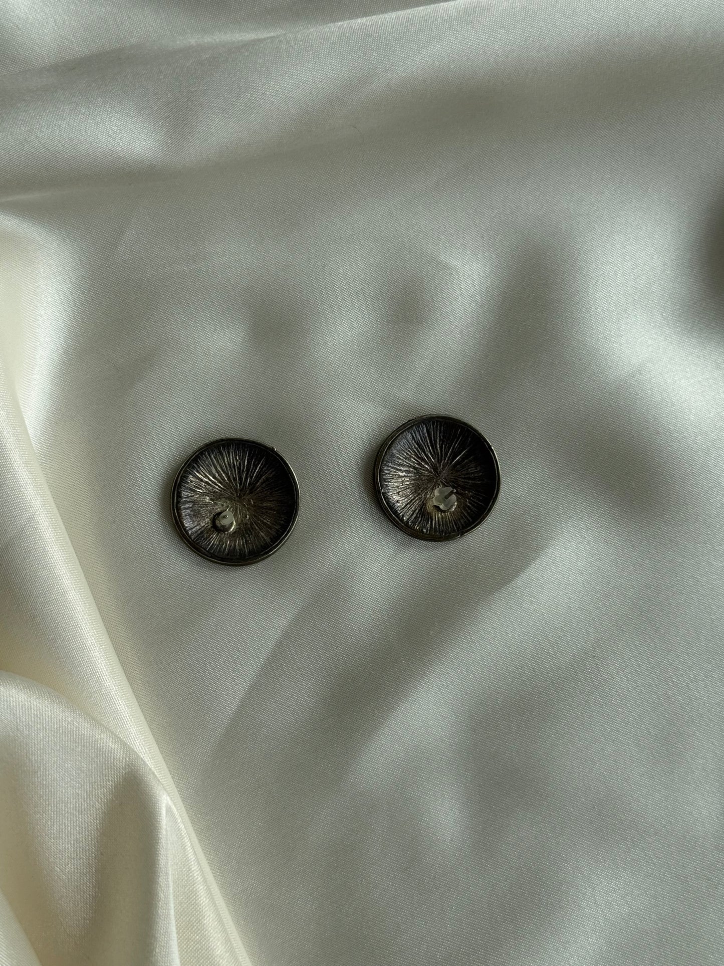 Vintage Black Swirl Stud Earrings