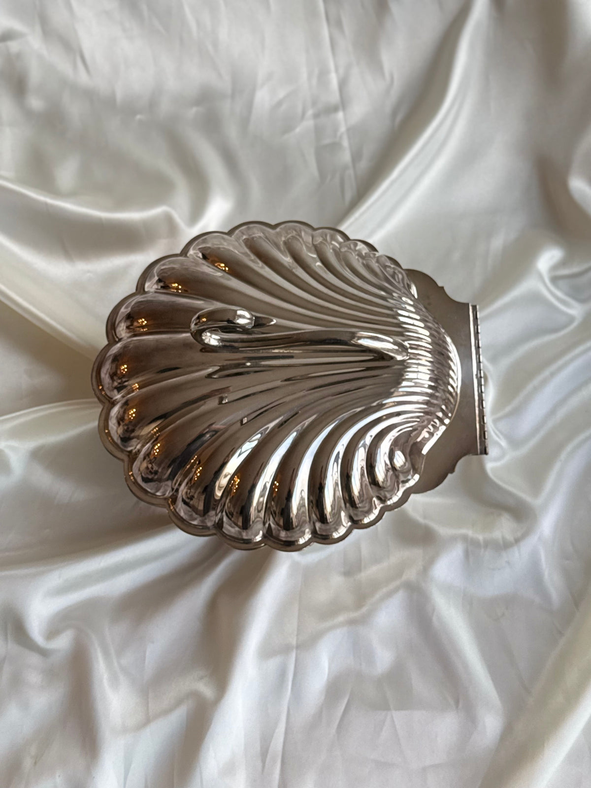 Vintage Leonard Silver Plated Swan & Shell Serving Dish