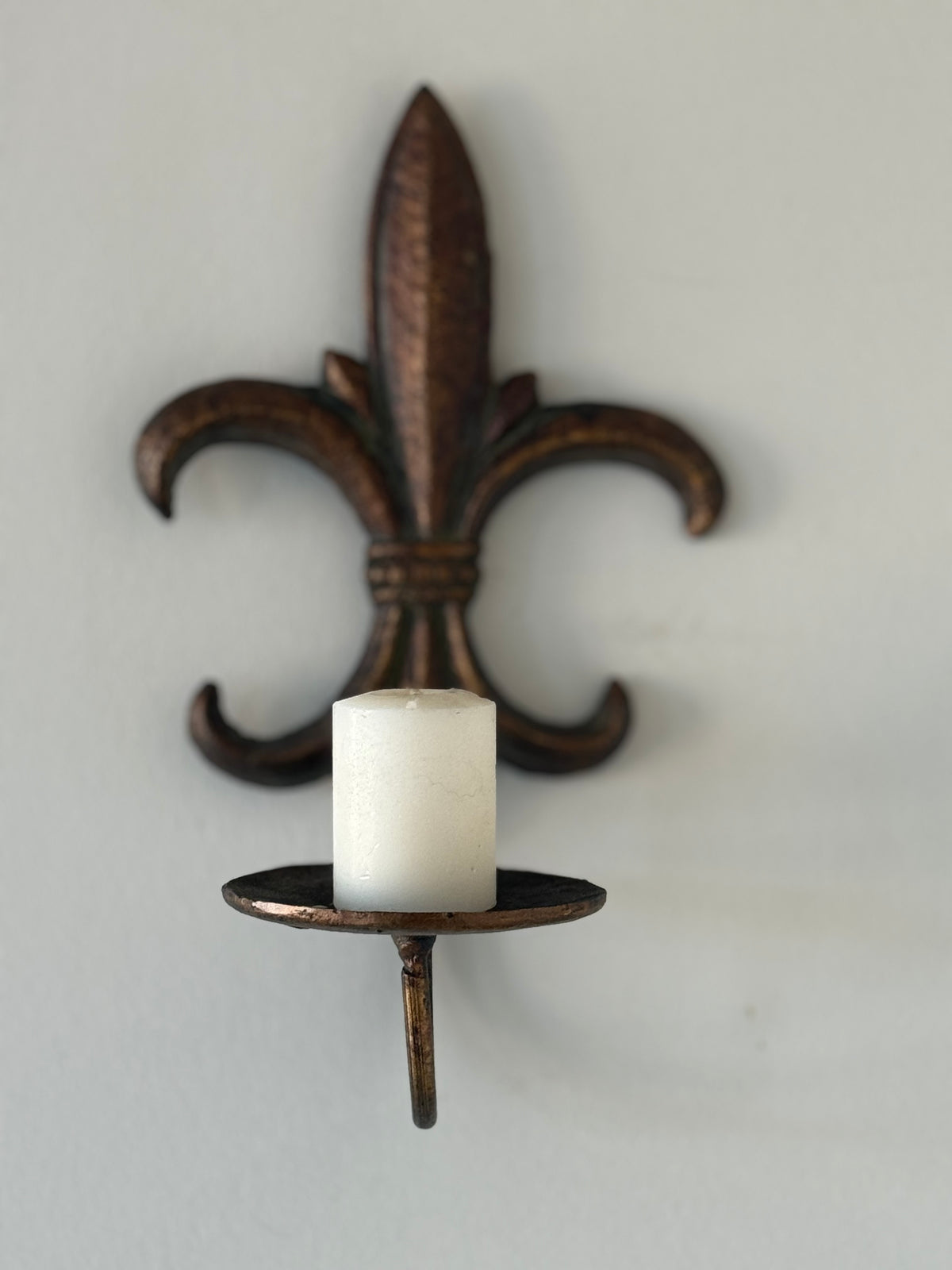 Vintage Fleur-de-Lis Cast Iron Wall Candle Sconce – French Country Style