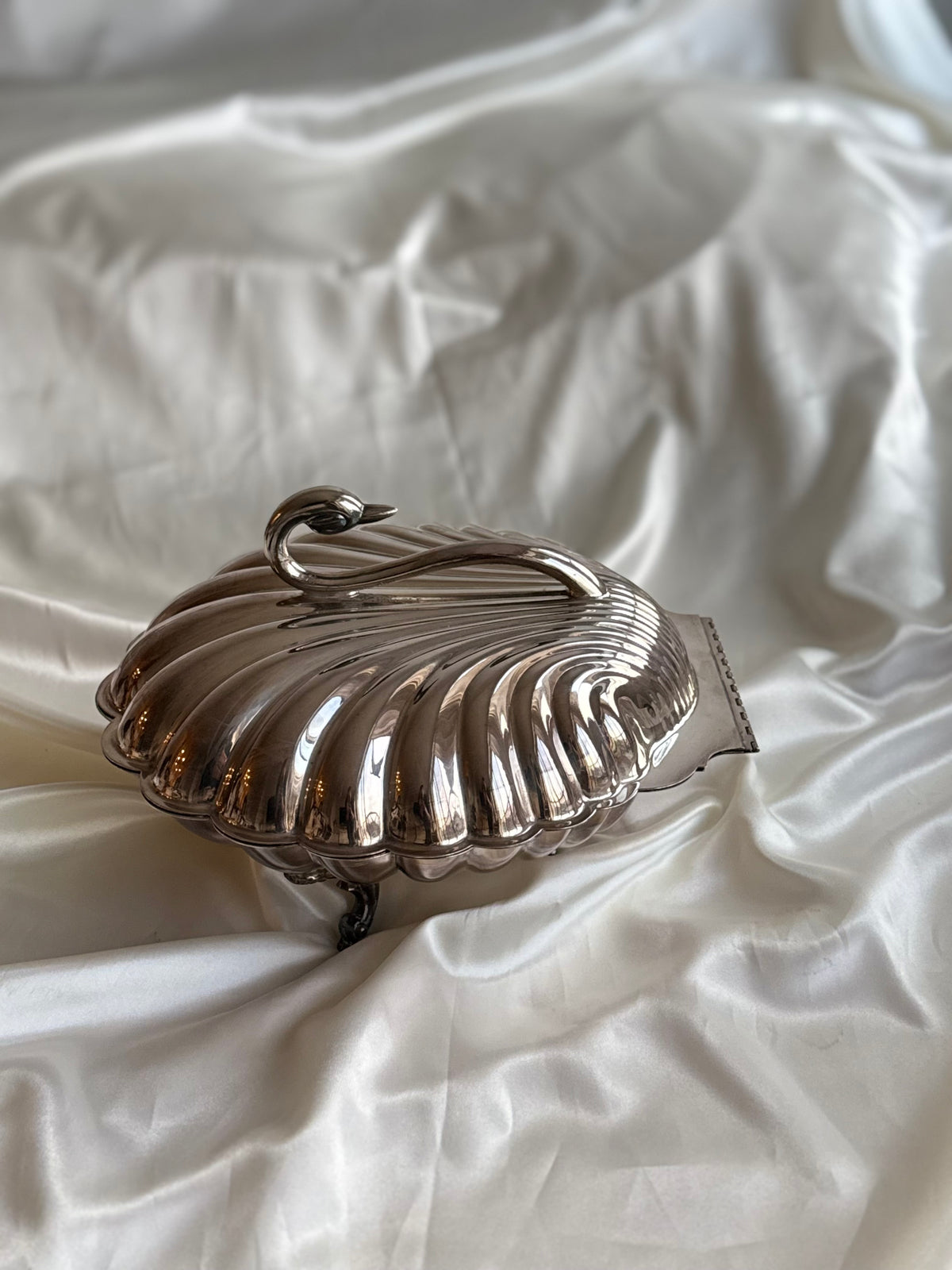 Vintage Leonard Silver Plated Swan & Shell Serving Dish