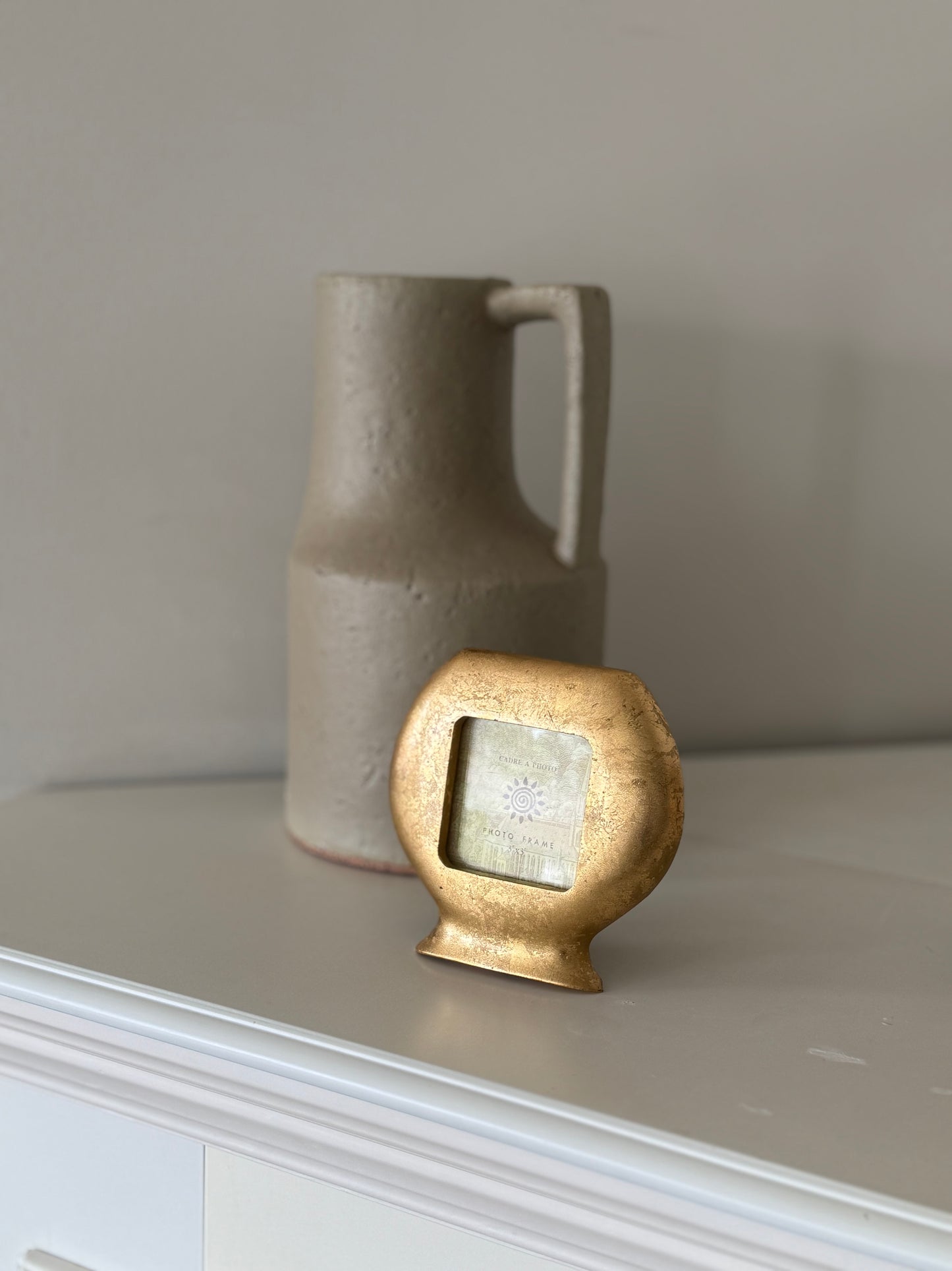 Vintage Gold Urn Silhouette Photo Frame