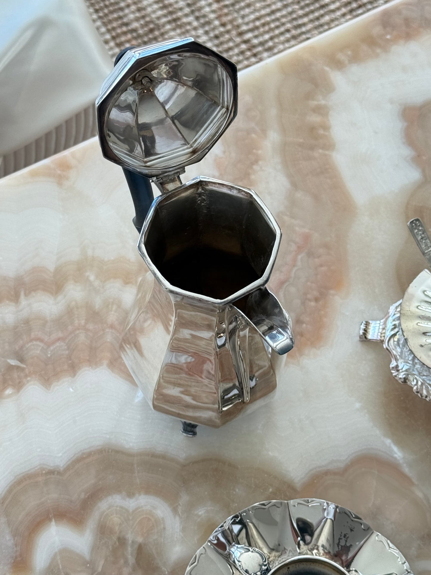 Vintage Silver-Plated Coffee/Tea Pot