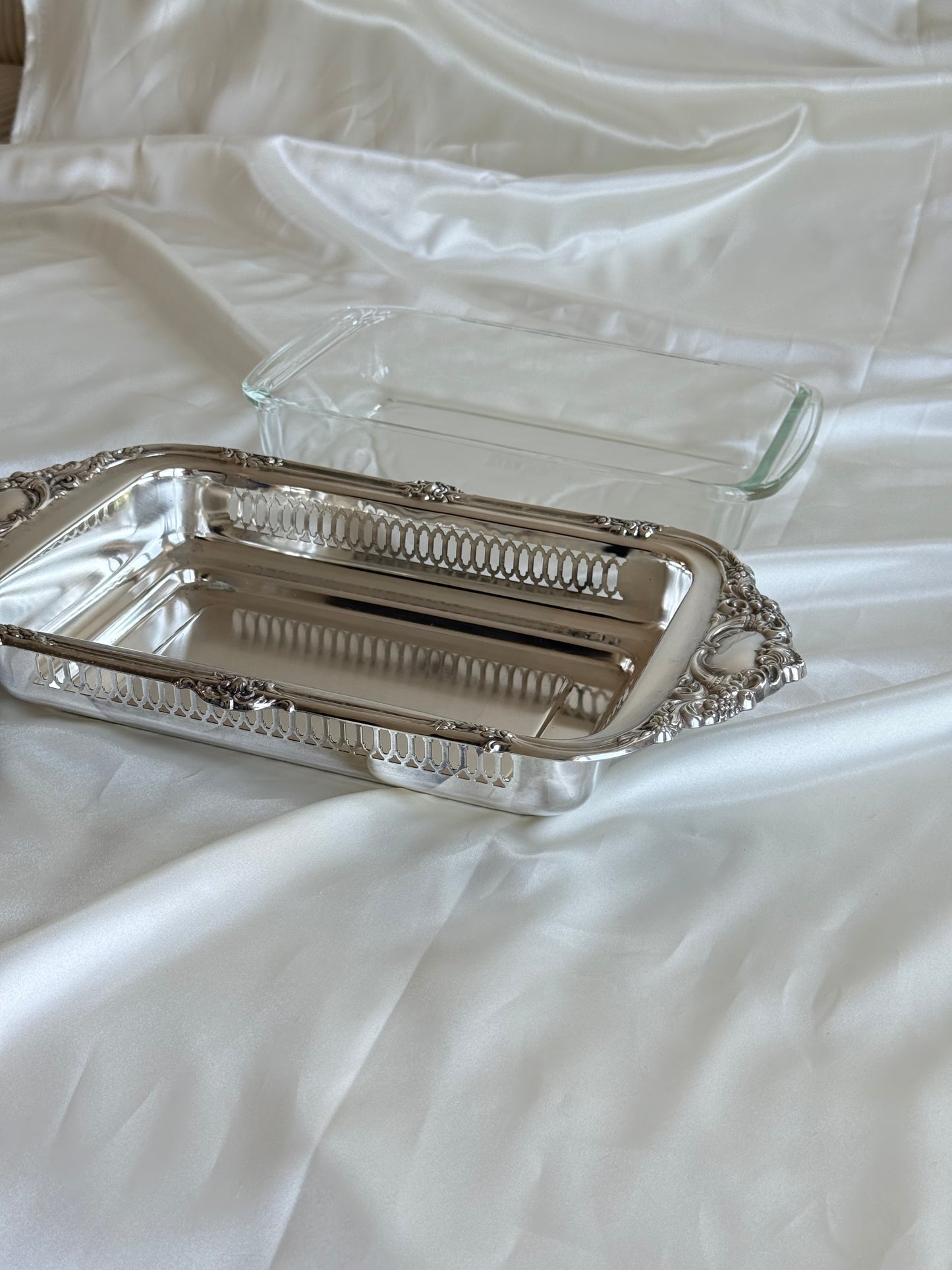 Vintage William Rogers Silver-Plated Casserole Server with Pyrex Dish