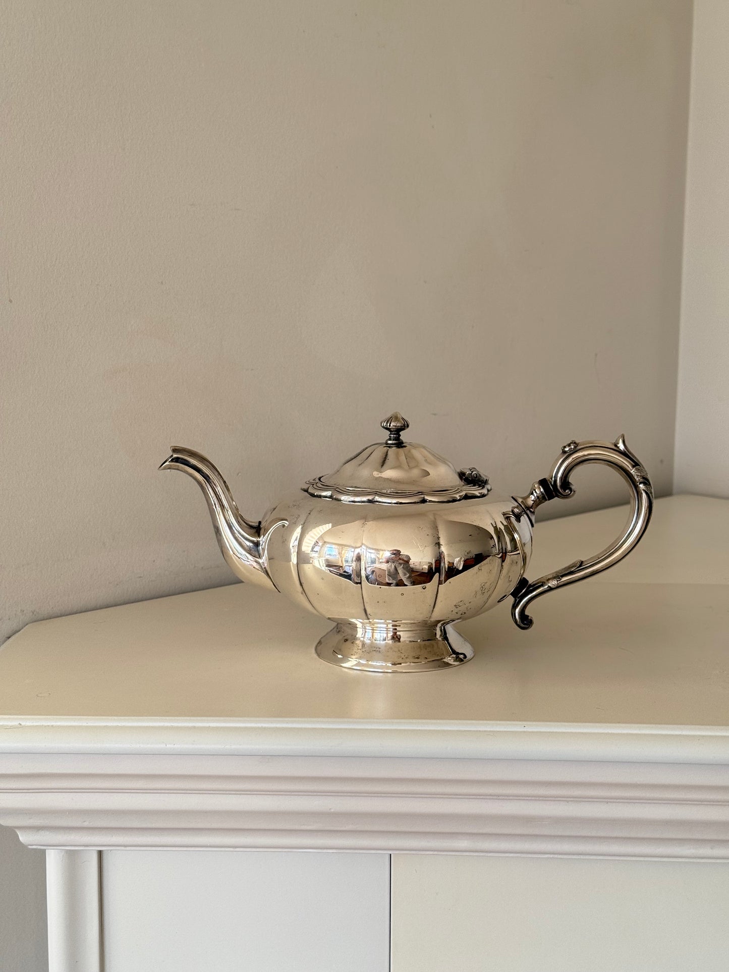 Vintage silver plated tea pot
