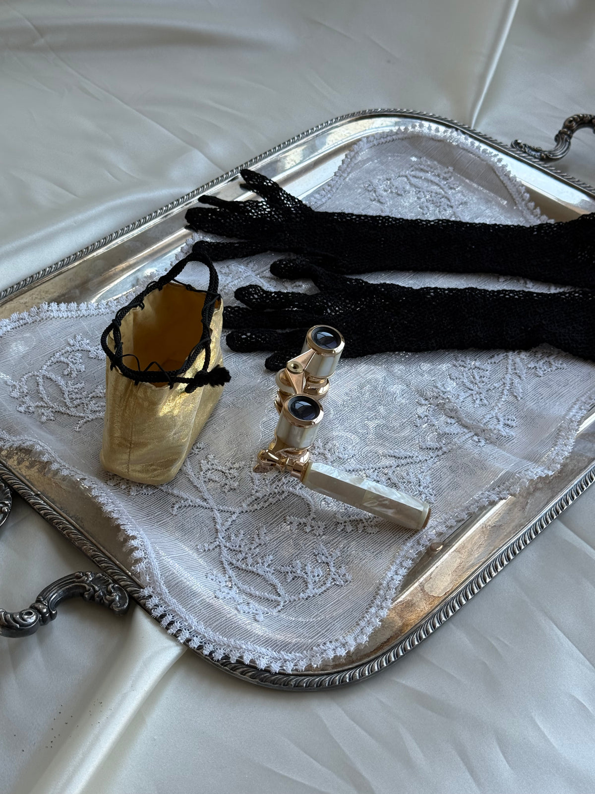 Mother-of-Pearl Opera Glasses | Elegant Theatre Binoculars