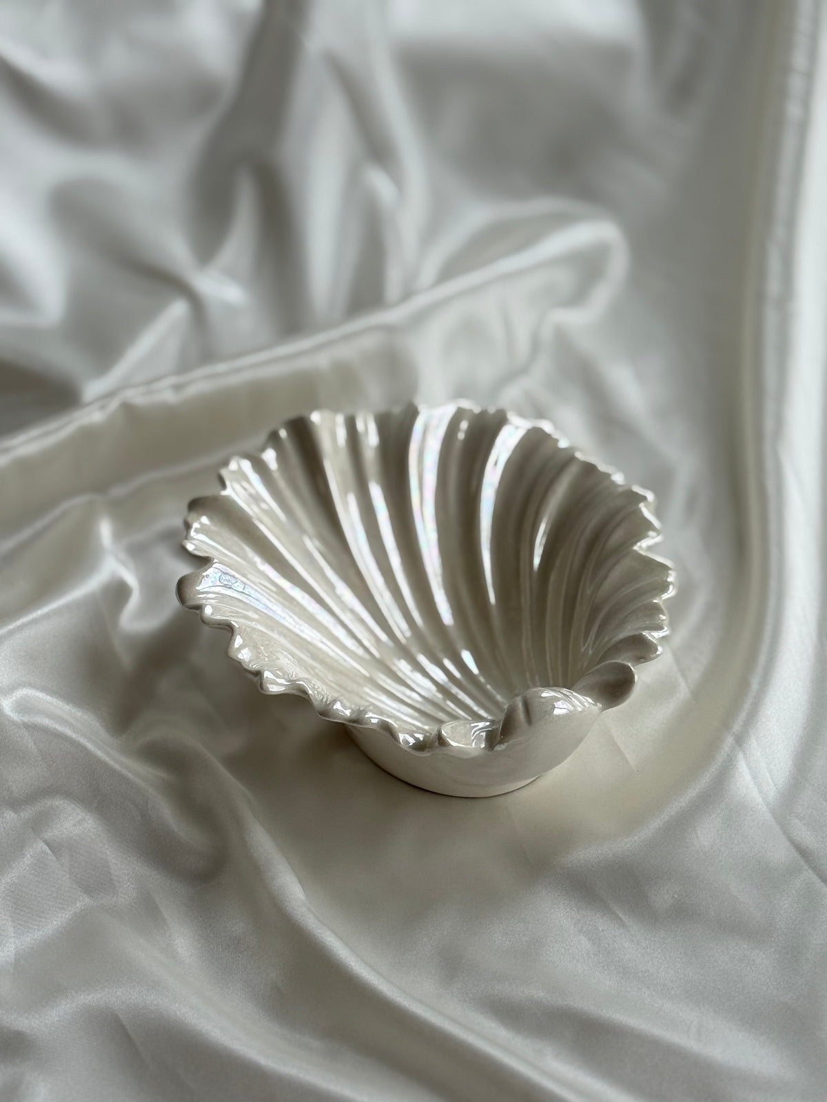 Vintage Iridescent Ceramic Scallop Shell Dish