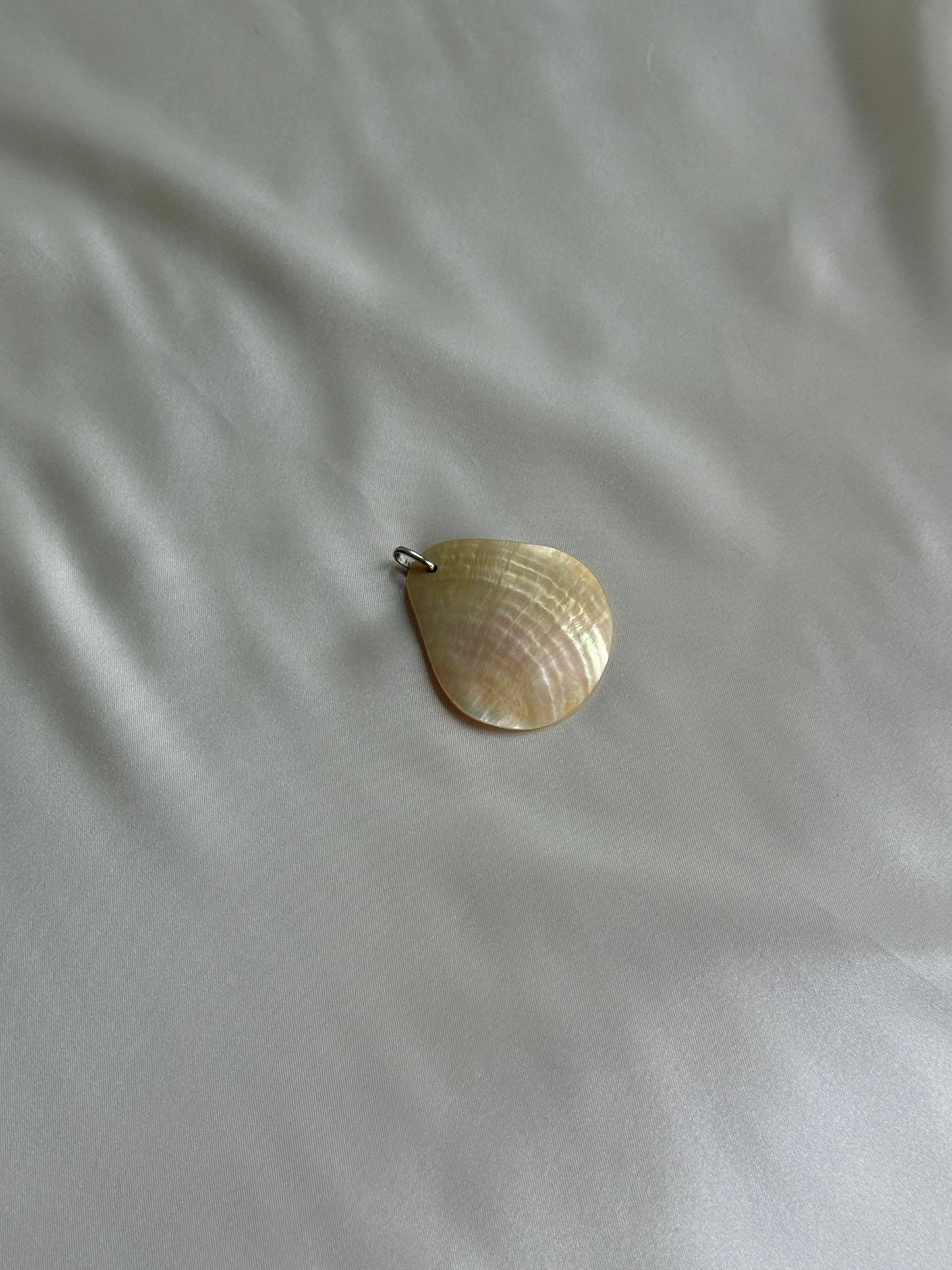 Vintage Mother of Pearl Pendant