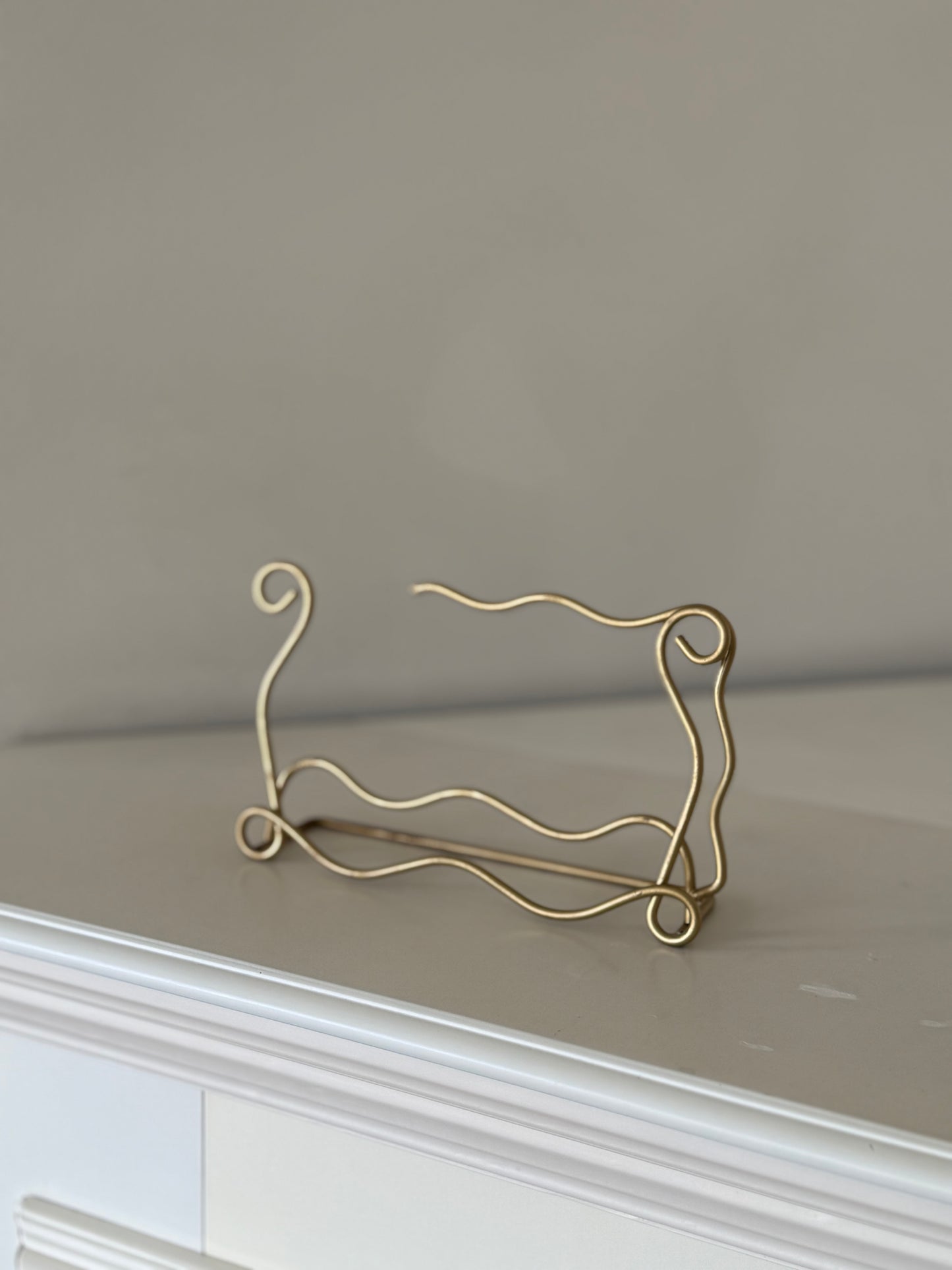 Vintage Gold Wire Display Easel