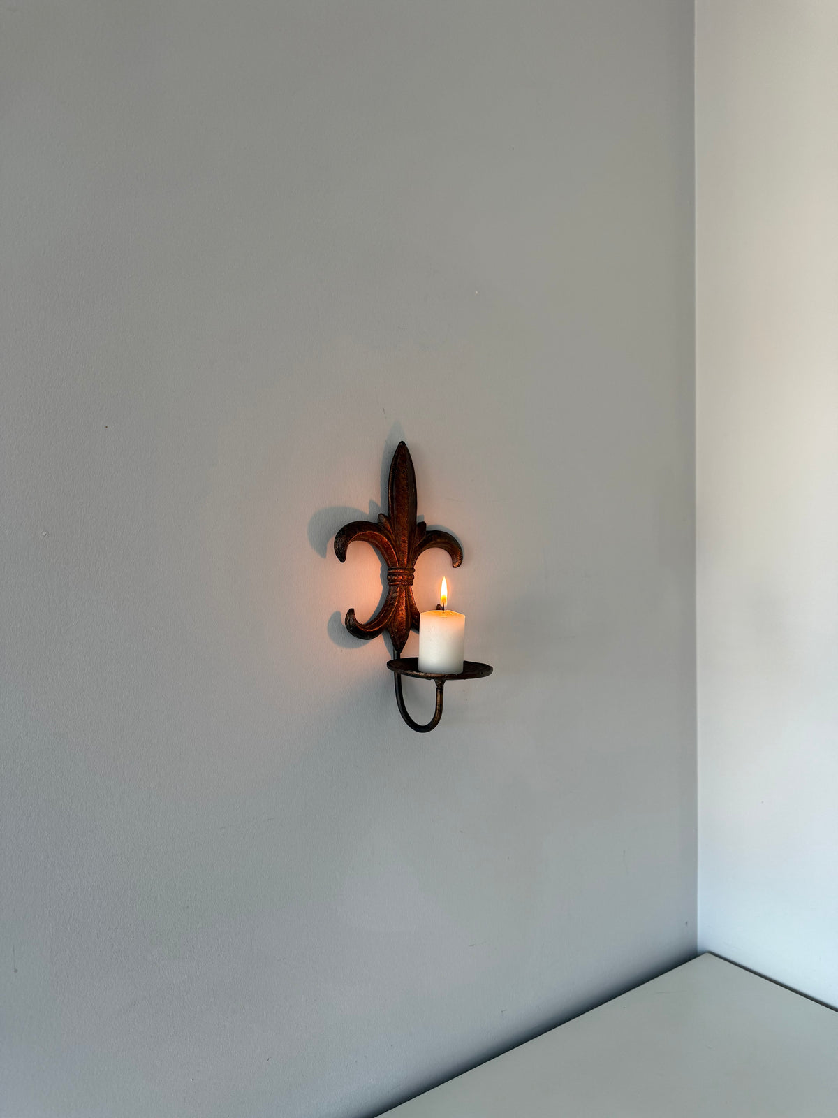 Vintage Fleur-de-Lis Cast Iron Wall Candle Sconce – French Country Style