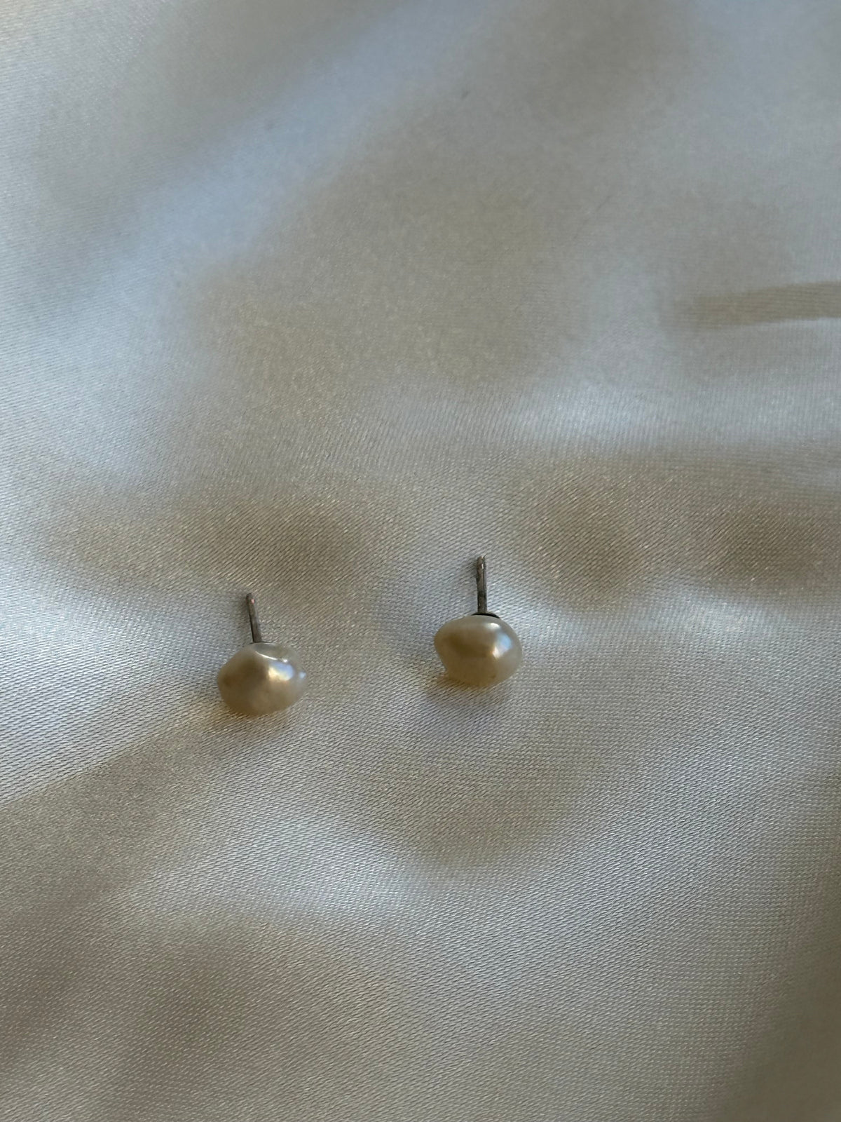 Vintage Freshwater Pearl Necklace, Bracelet & Stud Earrings Set