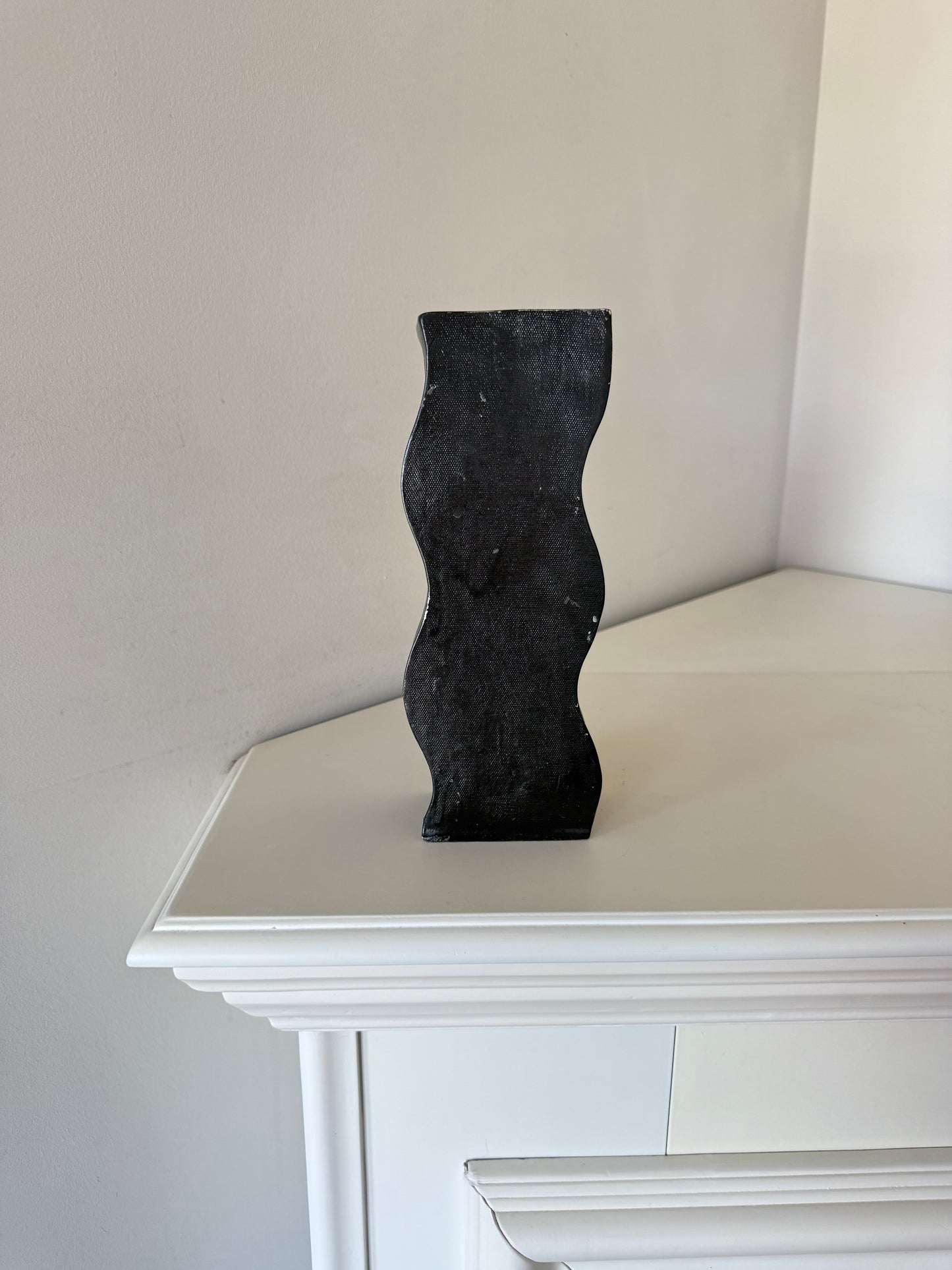 Wavy organic ceramic vase
