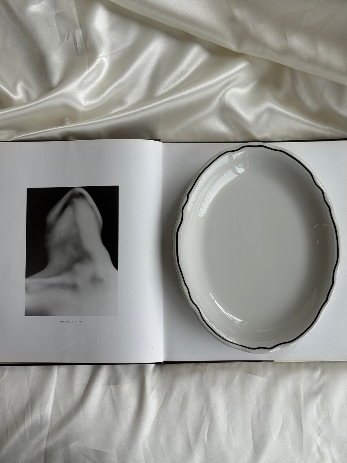 Vintage Scalloped Oval Serving Plates