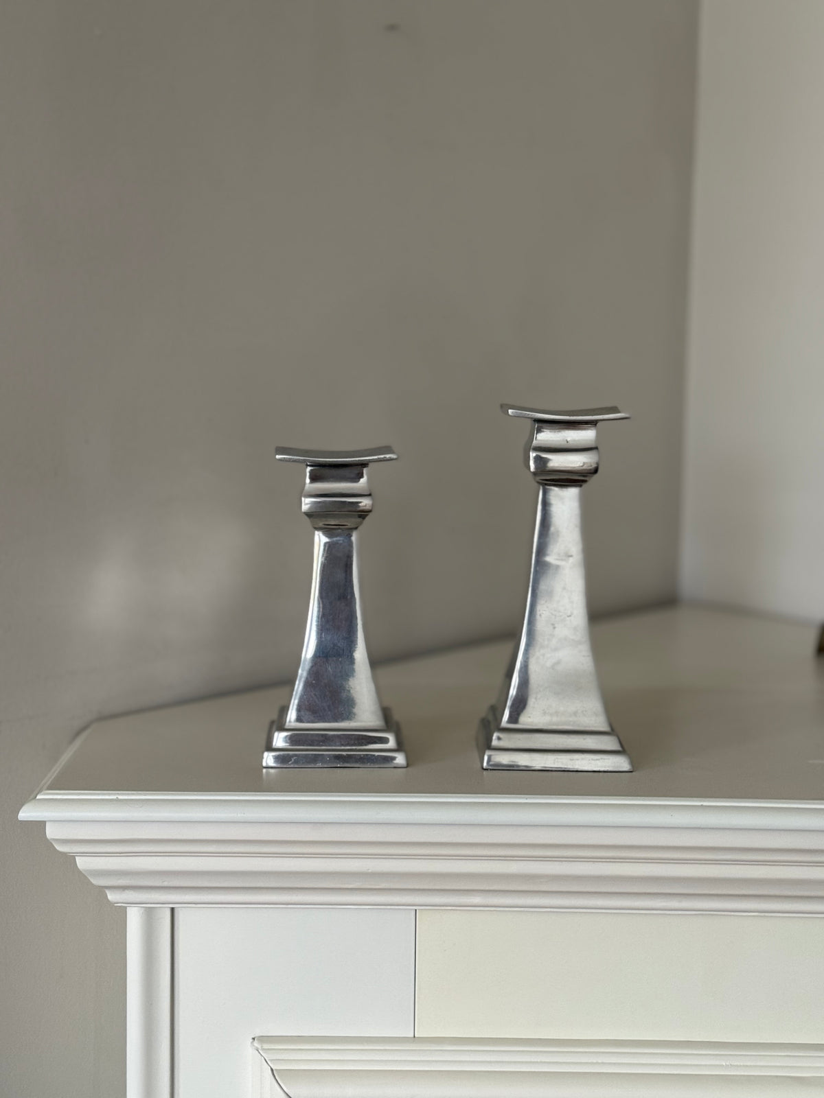 Vintage Silver-Tone Architectural Candle Holders – Set of 2