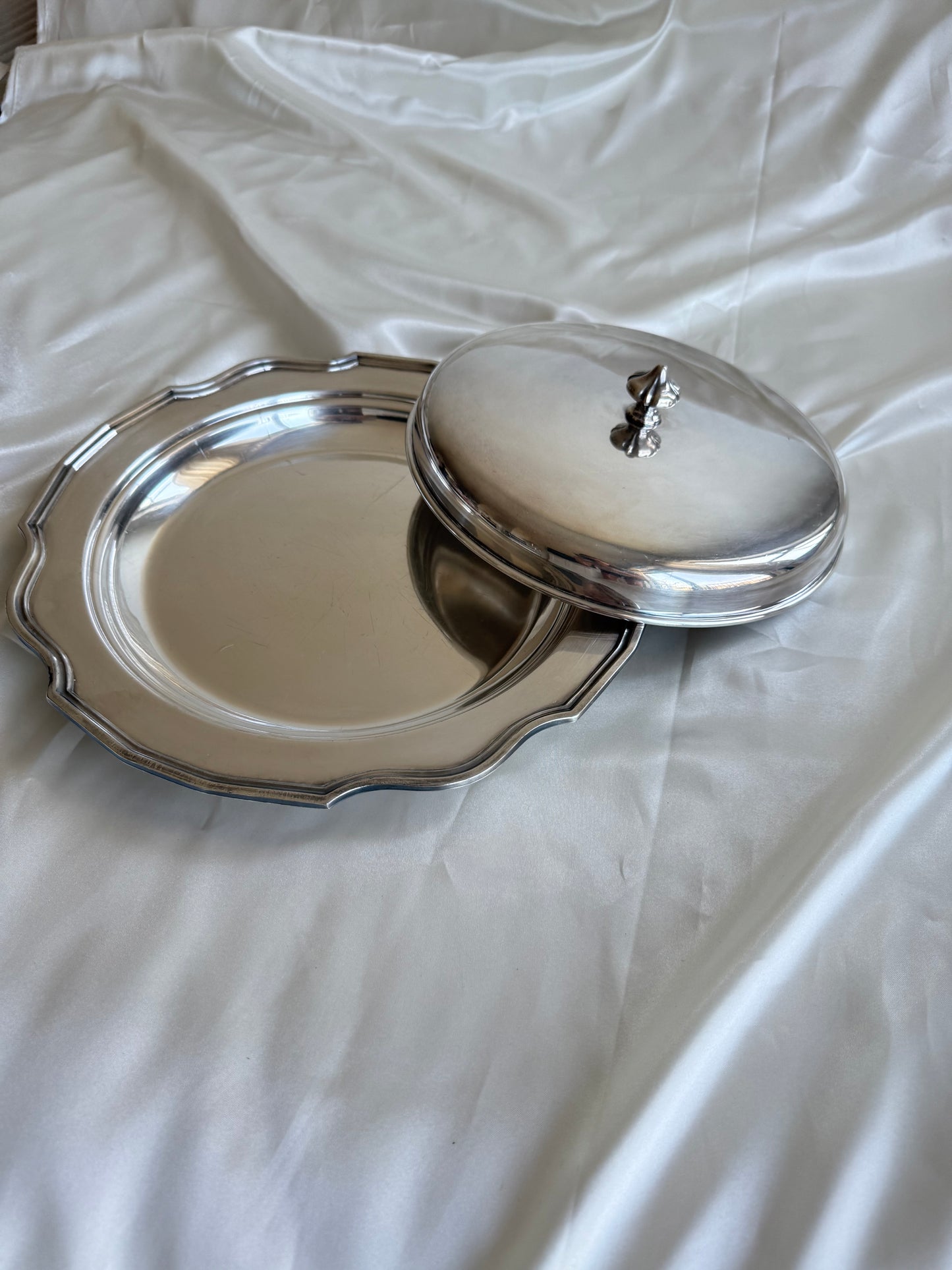 Vintage 12” Silver-Plated Domed Serving Dish – Round Pancake & Entrée Warmer