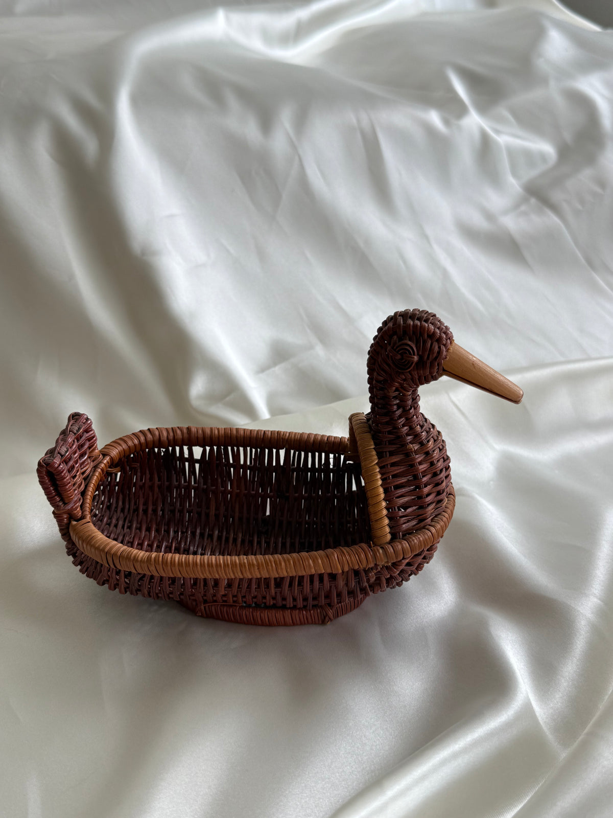 Vintage Handwoven Wicker Duck Basket / Trinket Dish