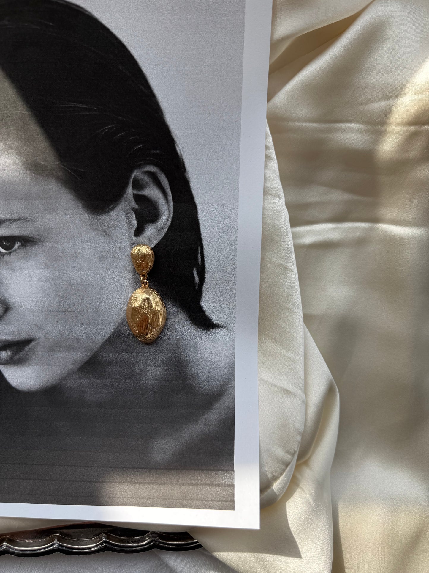 Vintage Gold Tone Textured Drop Earrings