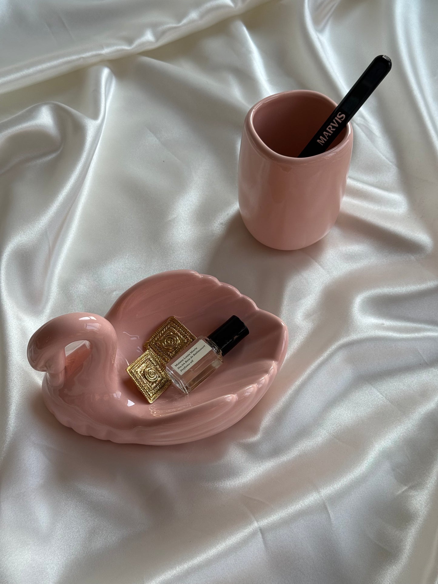 Vintage Blush Pink Ceramic Swan Vanity Set — 2 Pieces