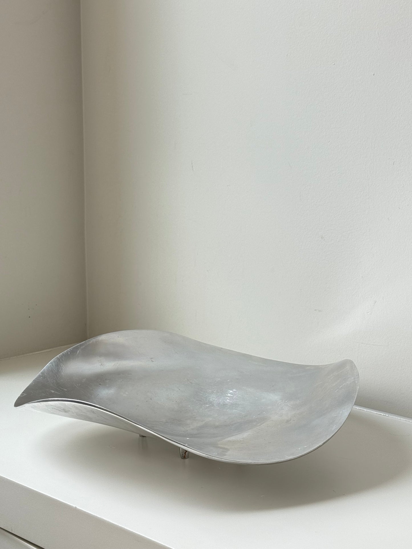 Footed Pewter Centerpiece Bowl – Biomorphic Wave Tray
