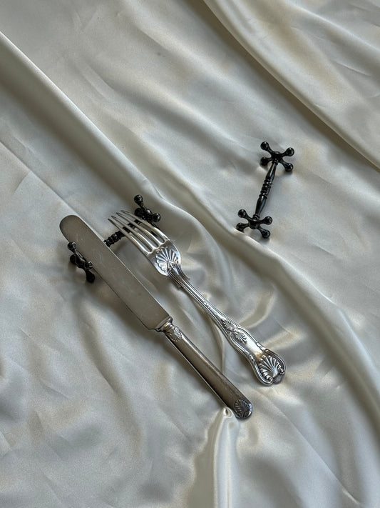 Vintage Silver-Tone Knife Rests – Set of 2