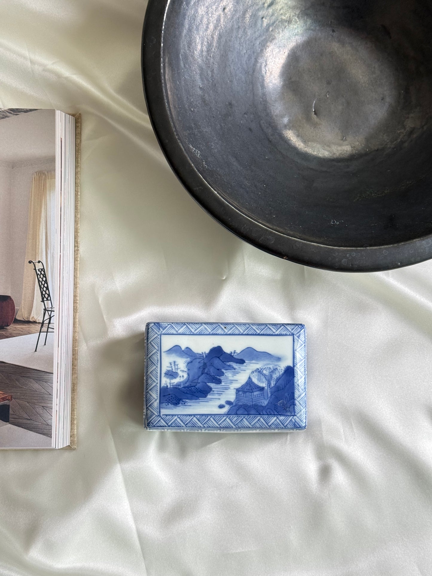 Vintage Chinese Blue and White Porcelain Trinket Box