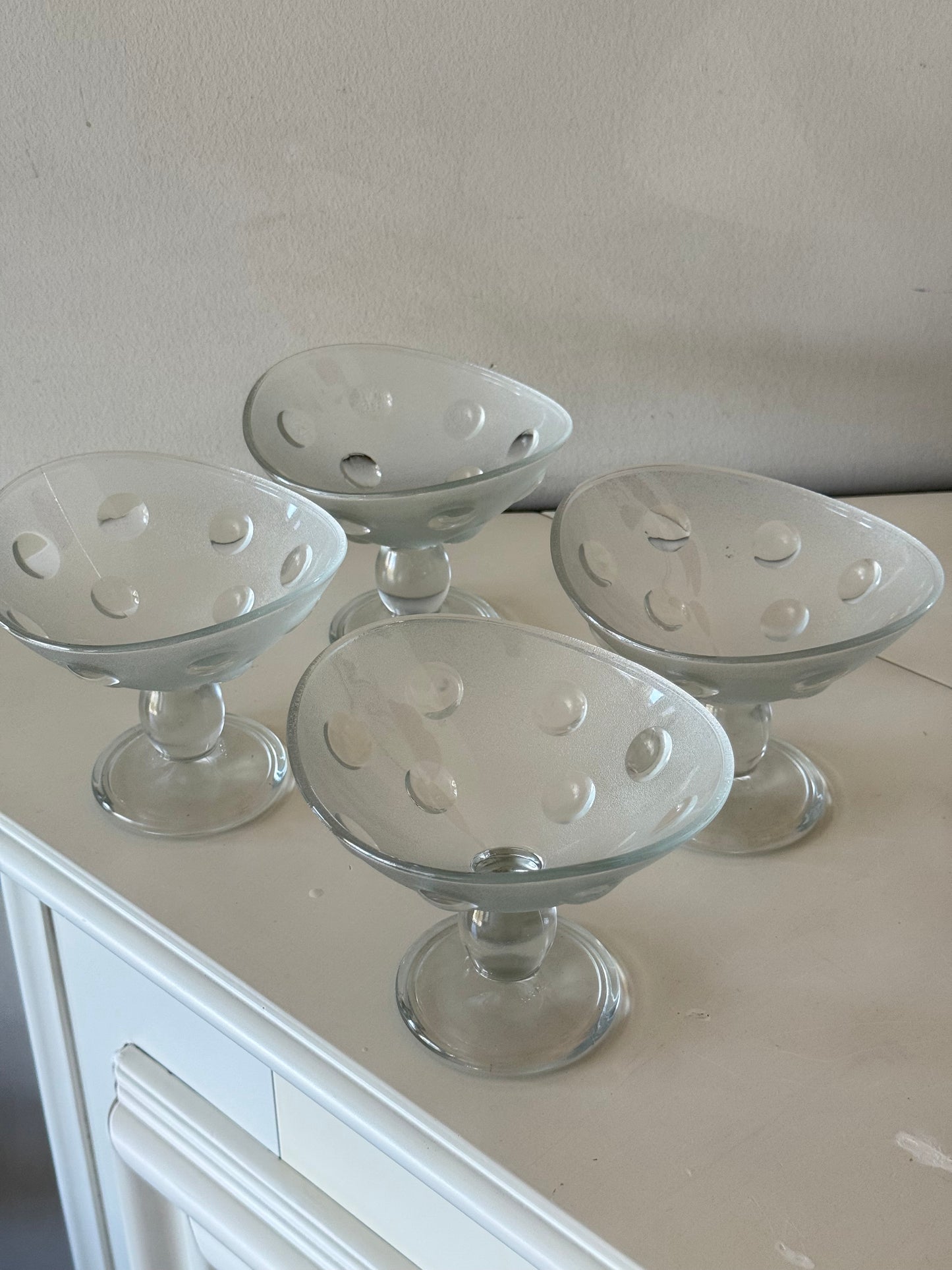 Set of 4 Vintage Italian Frosted Art Glass Dessert Coupes