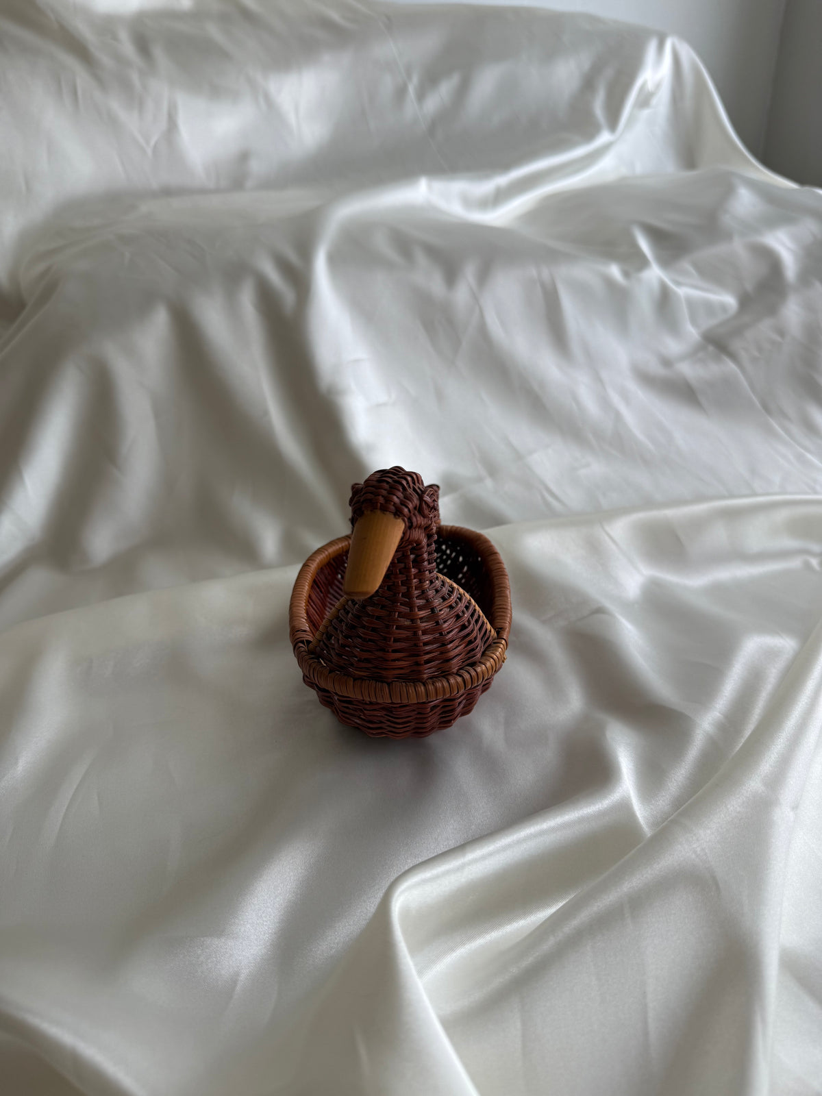 Vintage Handwoven Wicker Duck Basket / Trinket Dish
