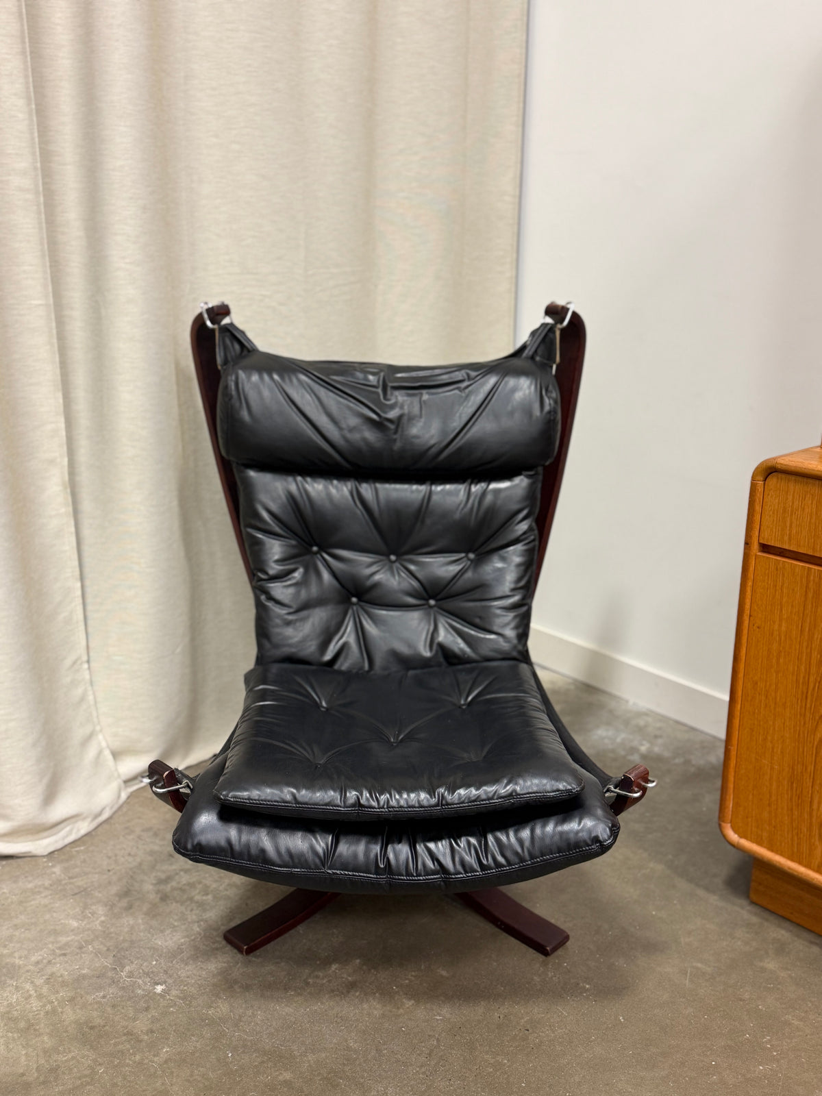 Vintage Mid-Century Modern Plydesigns Bentwood Leather Lounge Chair