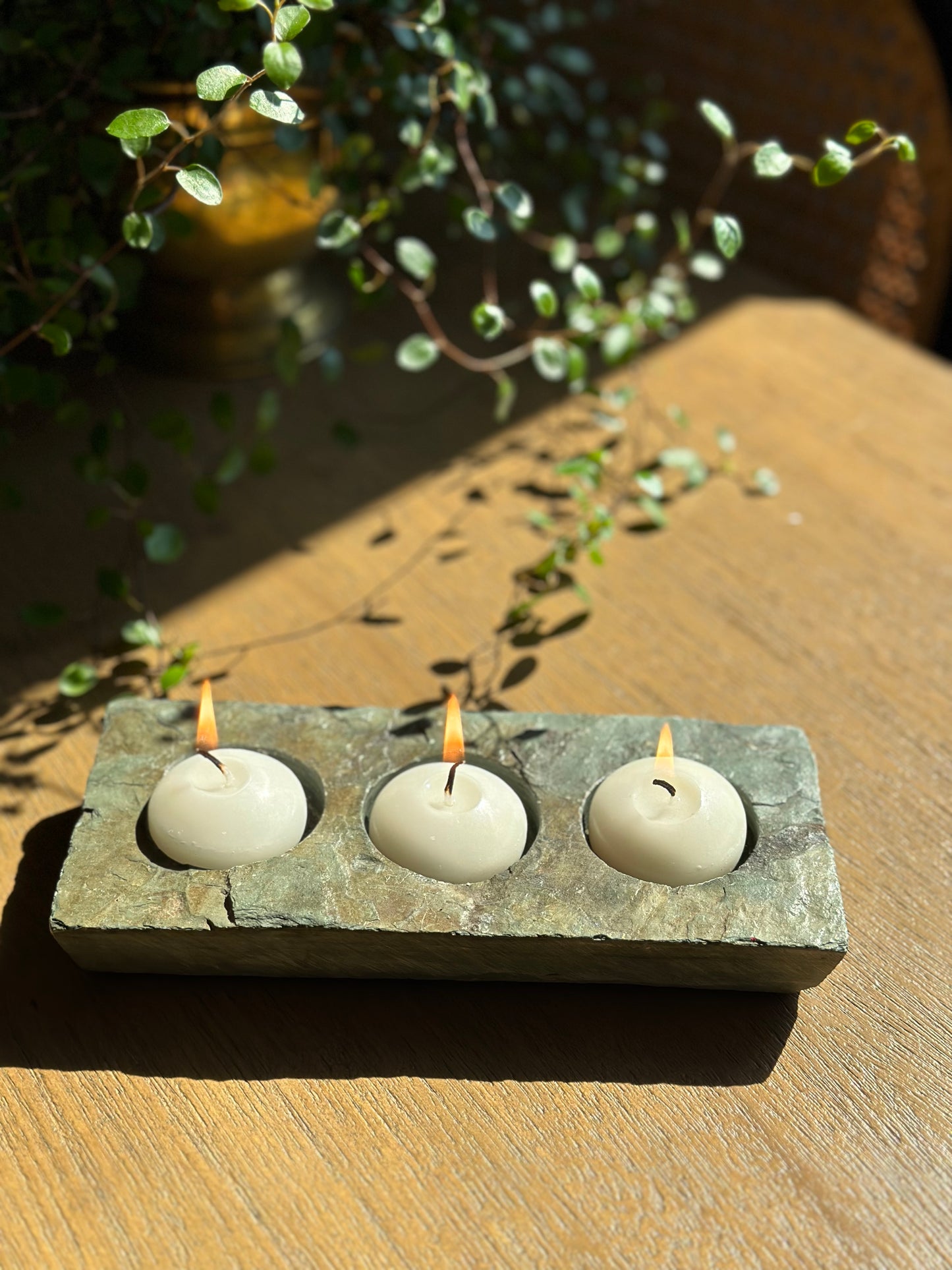 Stone tealight holder