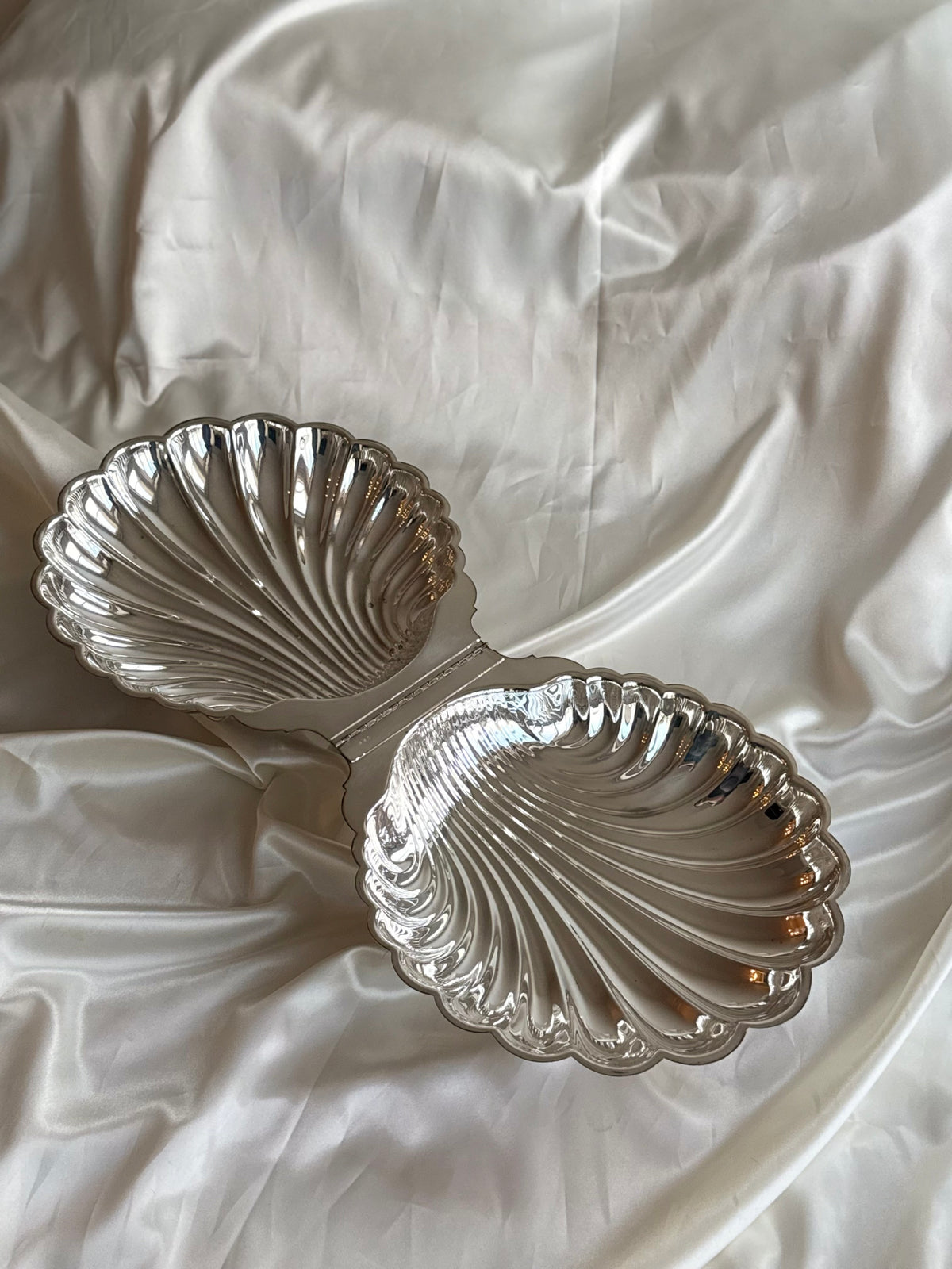 Vintage Leonard Silver Plated Swan & Shell Serving Dish